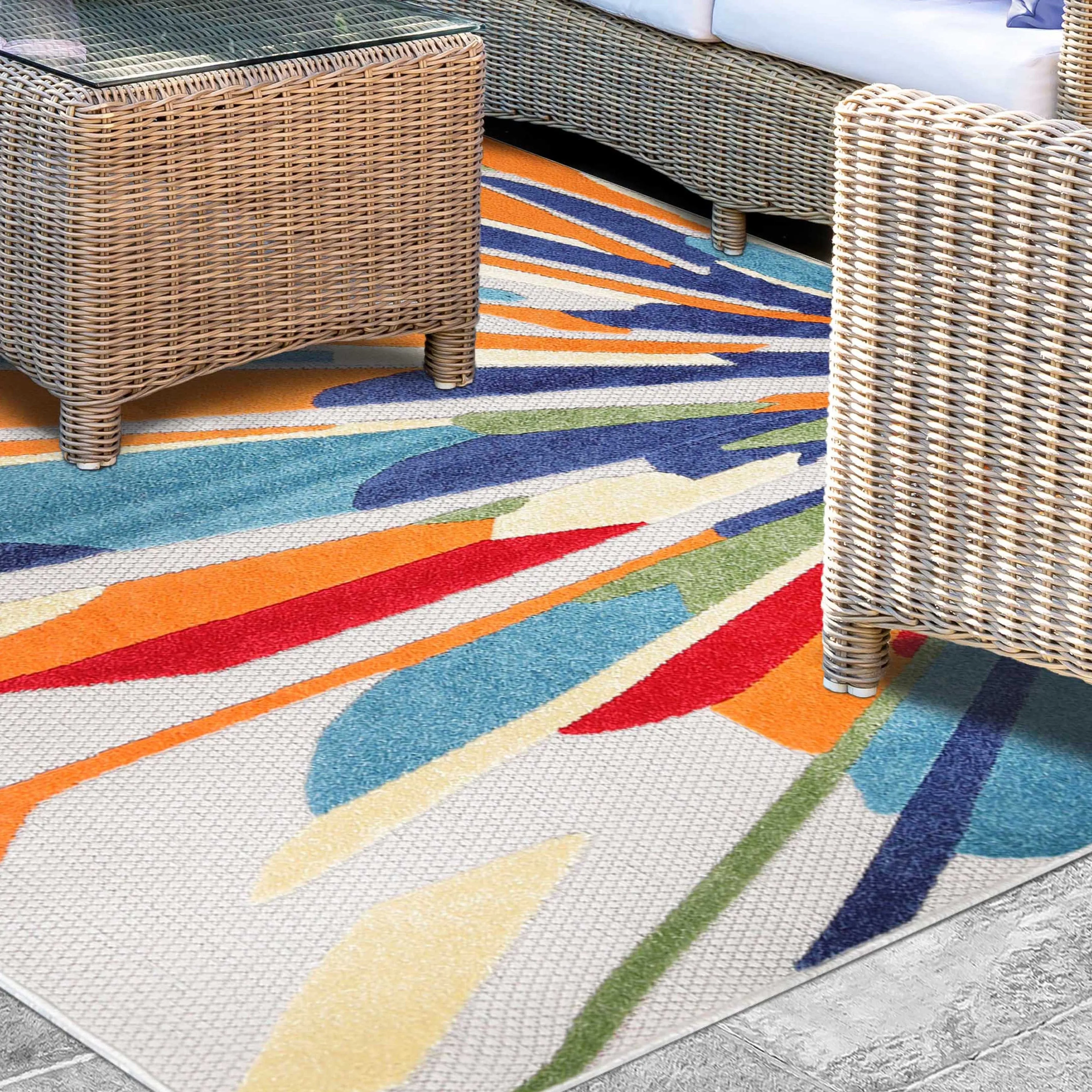 Superior Geometric Abstract Indoor Outdoor Runner or Area Rug