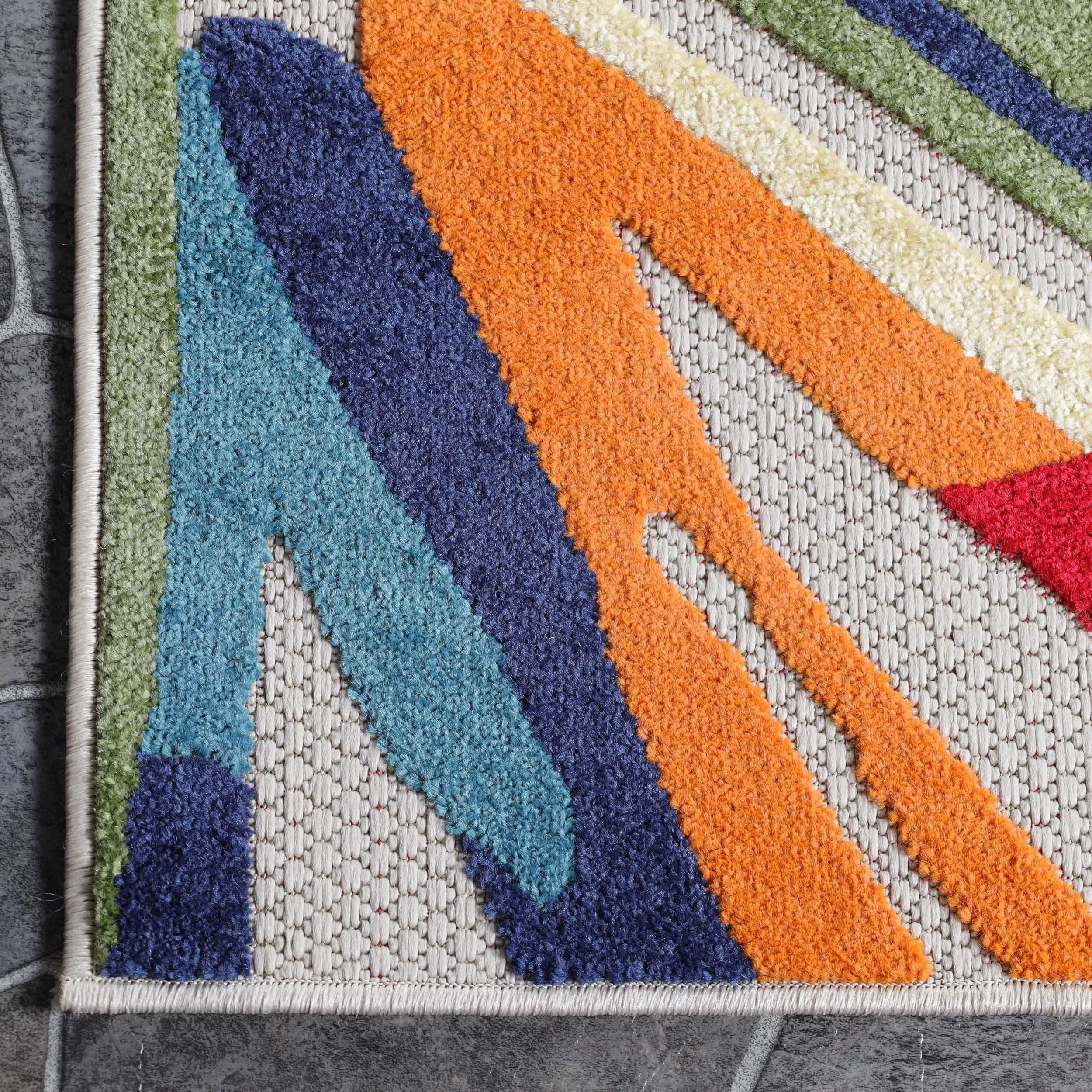 Superior Geometric Abstract Indoor Outdoor Runner or Area Rug