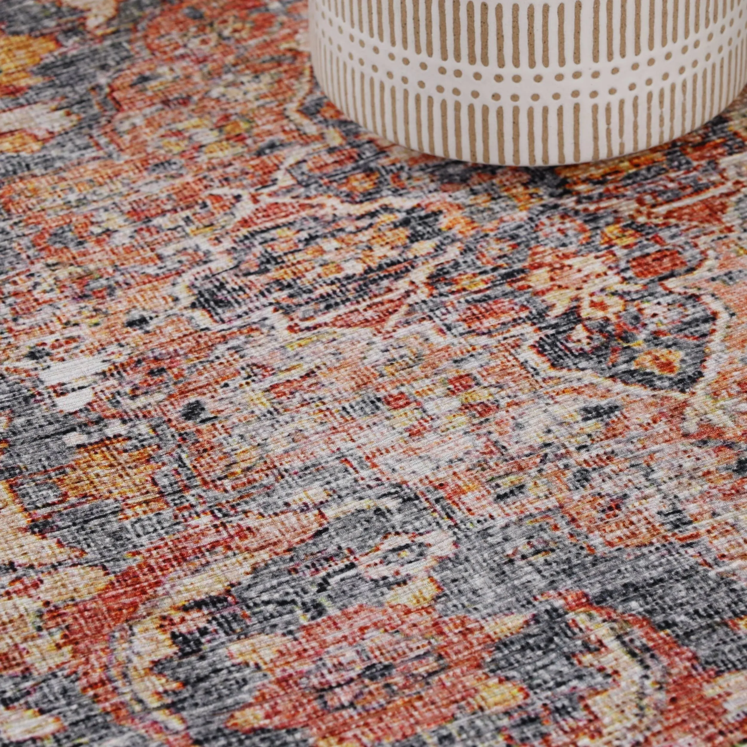 Superior Huda Distressed Rustic Oriental Medallion Indoor Area Rug