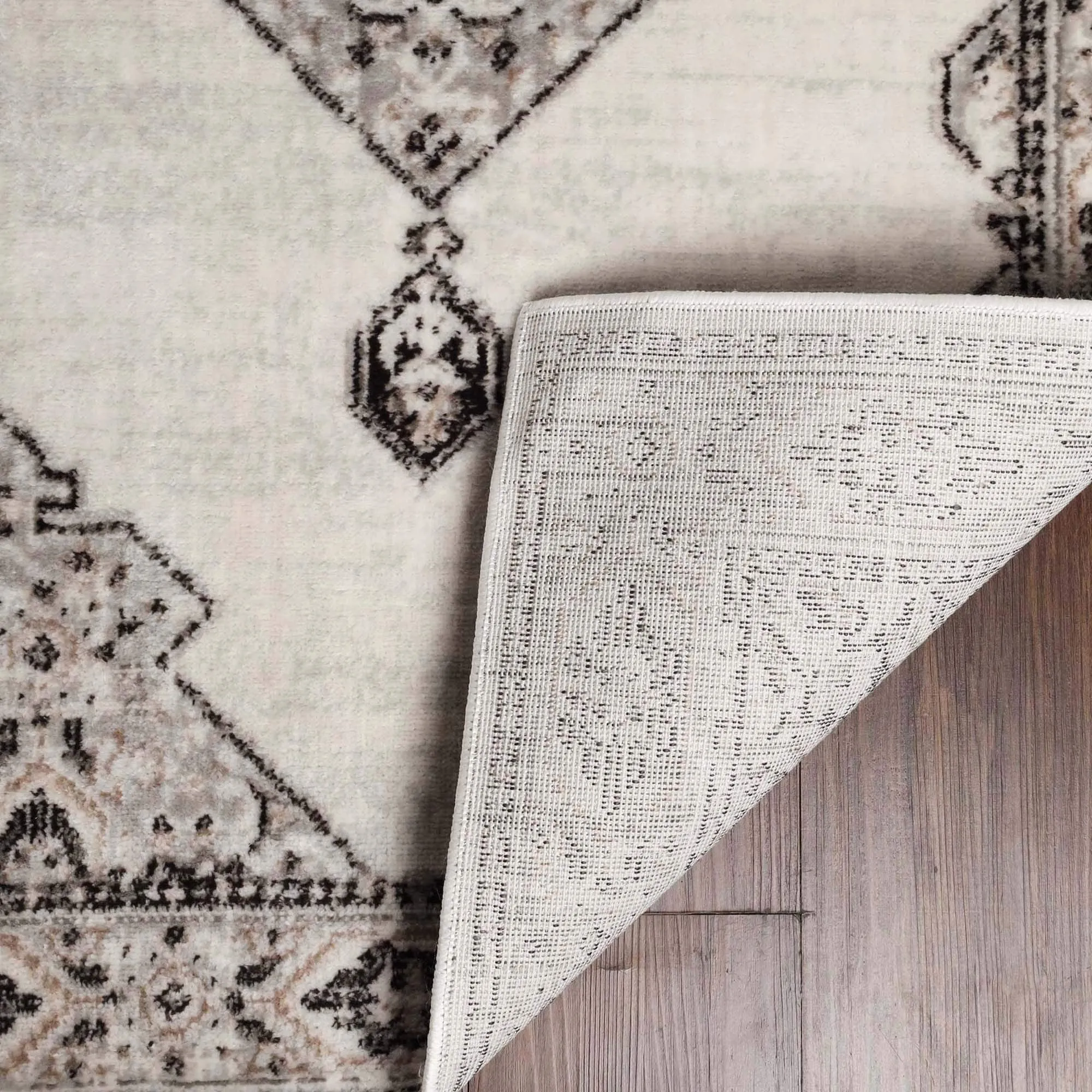 Superior Kailani Modern Farmhouse Medallion Indoor Runner or Area Rug