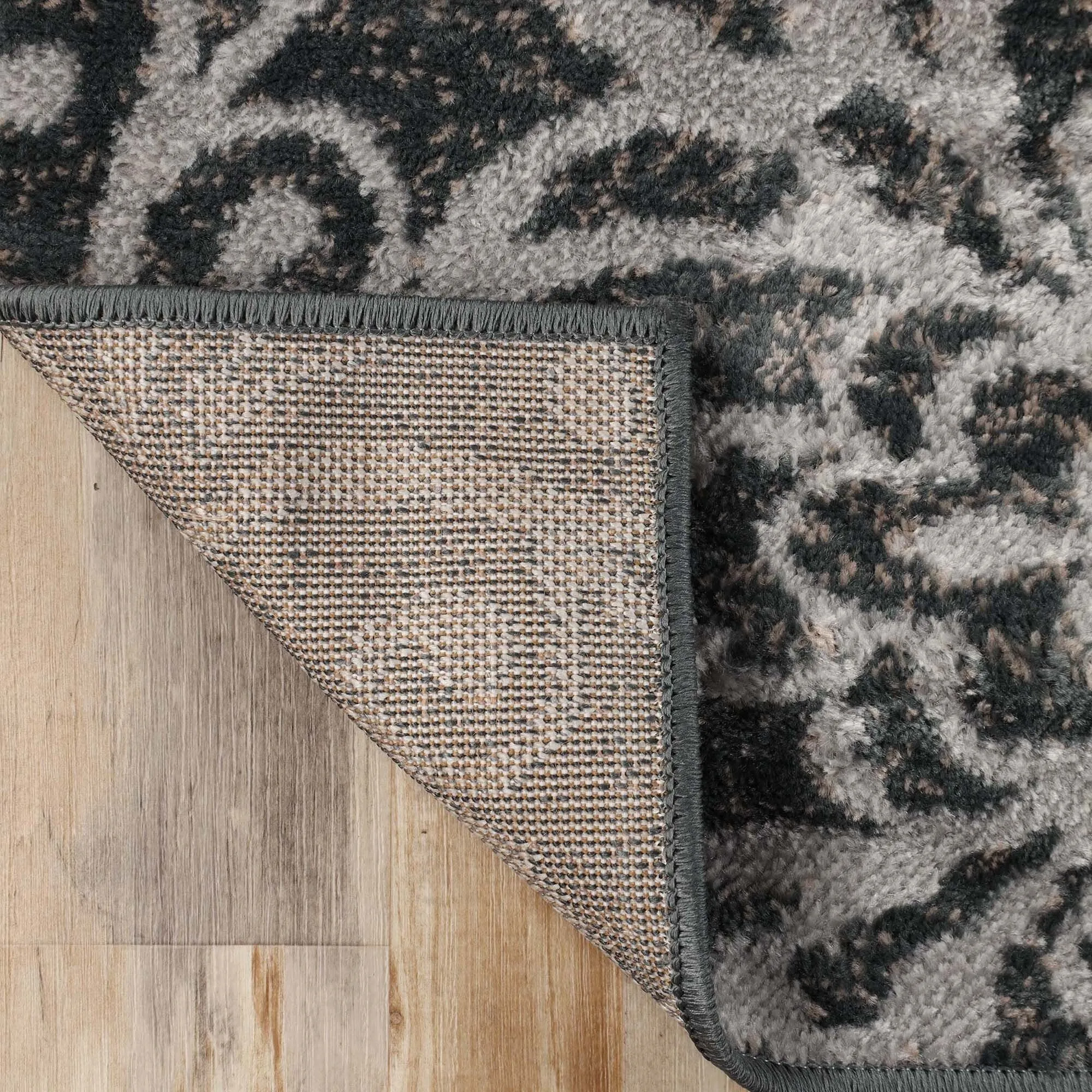 Superior Leigh Traditional Floral Scroll Indoor Runner or Area Rug