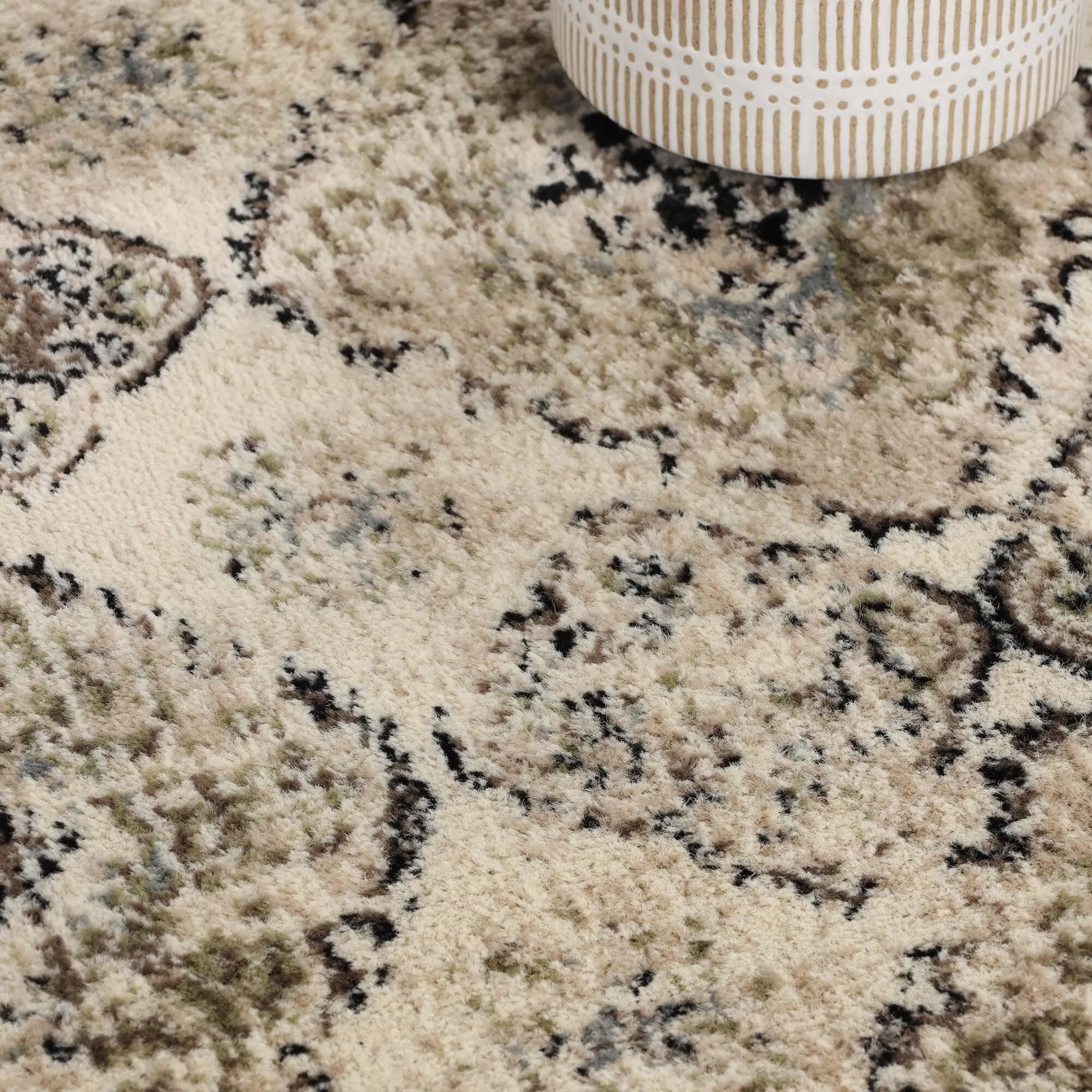 Superior Mayfair Distressed Damask Indoor Runner or Area Rug