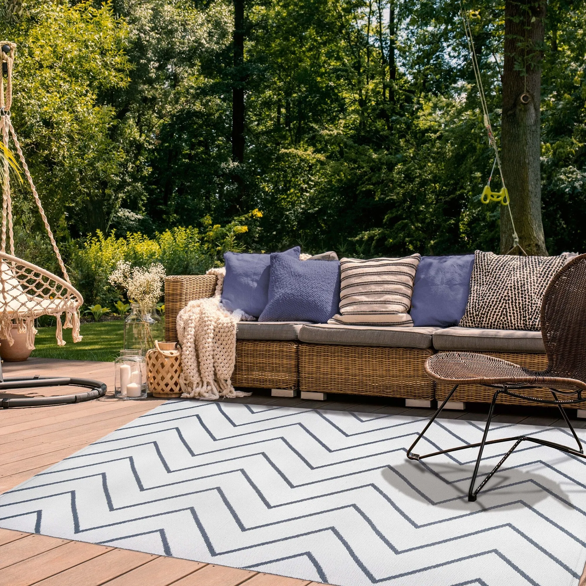 Superior Modern Chevron Zig-Zag Indoor Outdoor Area Rug