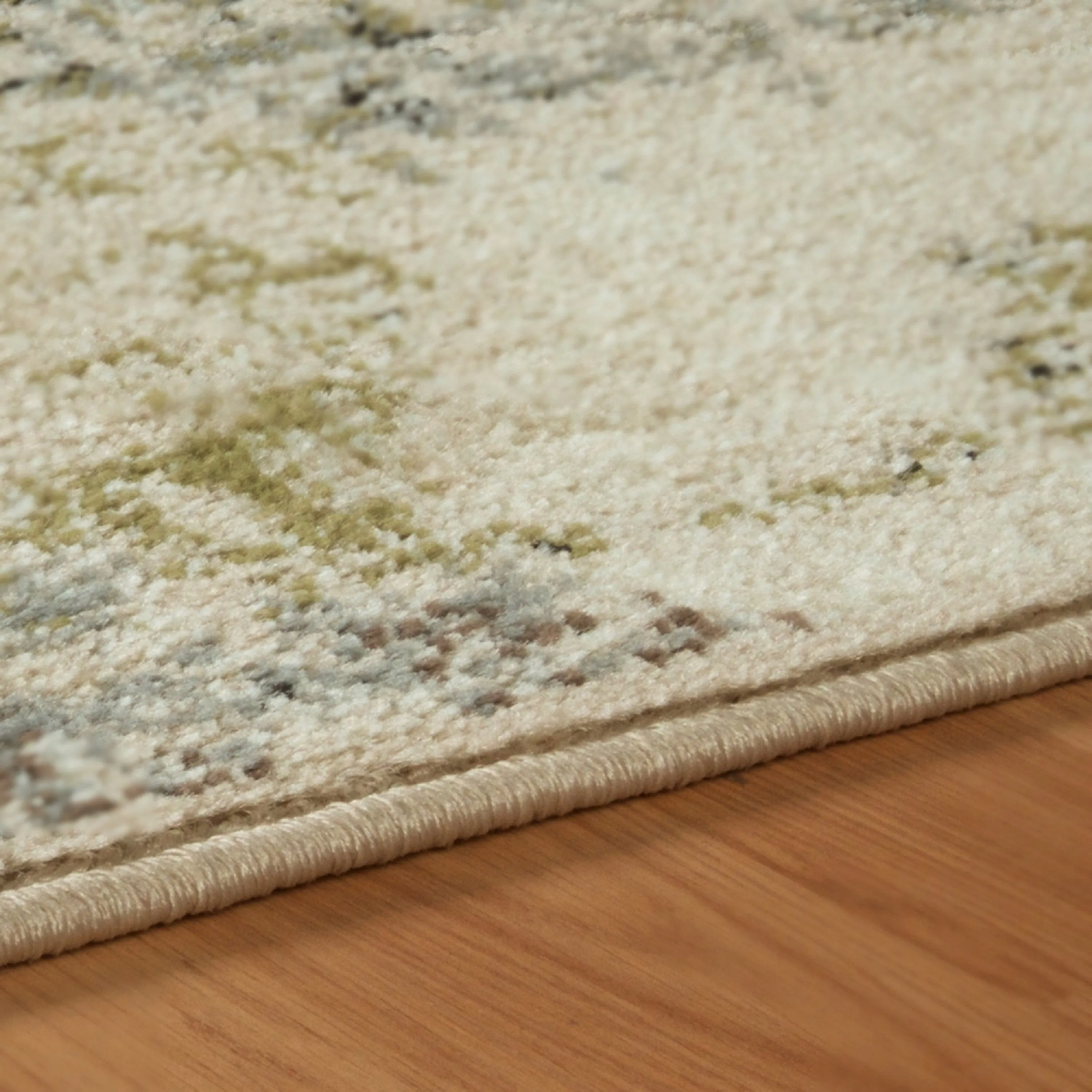 Superior Modern Distressed Diamonds Polypropylene Indoor Area Rug