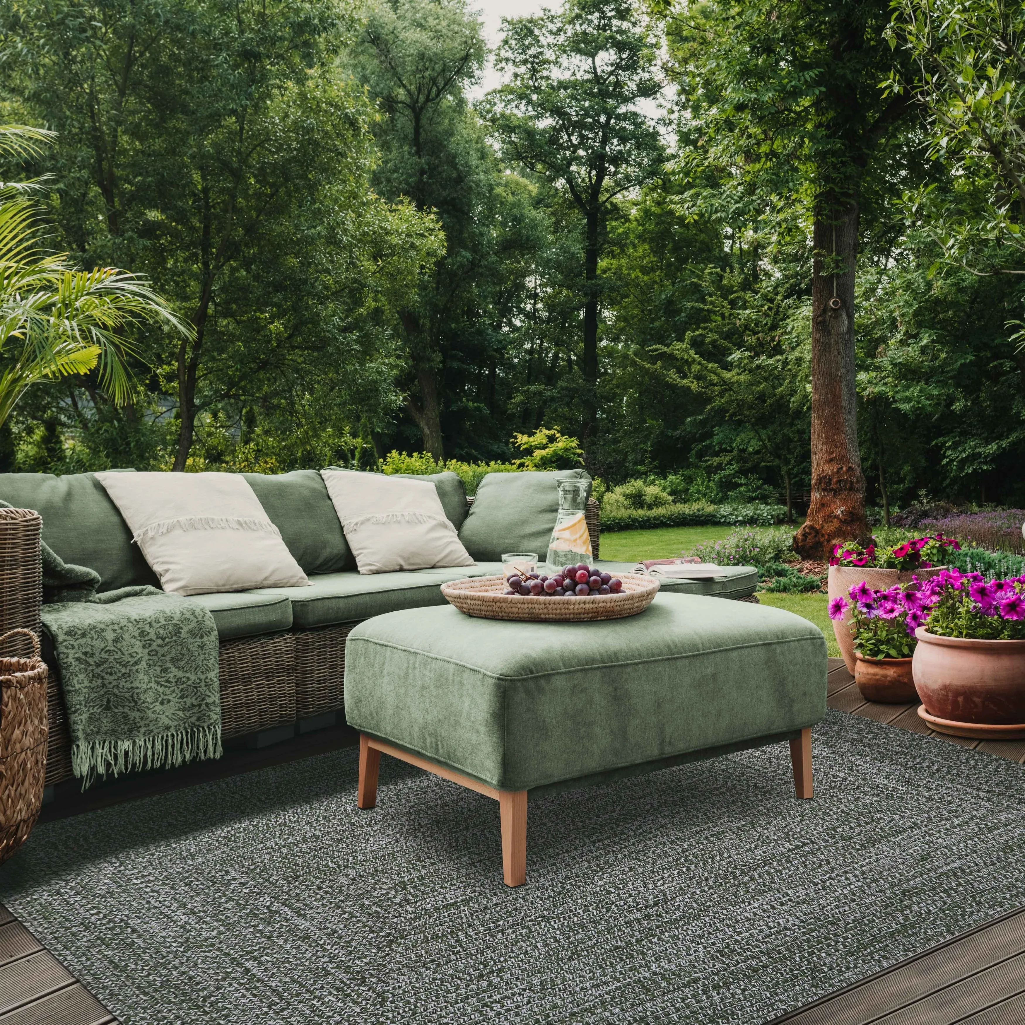 Superior Modern Rustic Bohemian Reversible Multi-Tone Braided Indoor Outdoor Area Rug