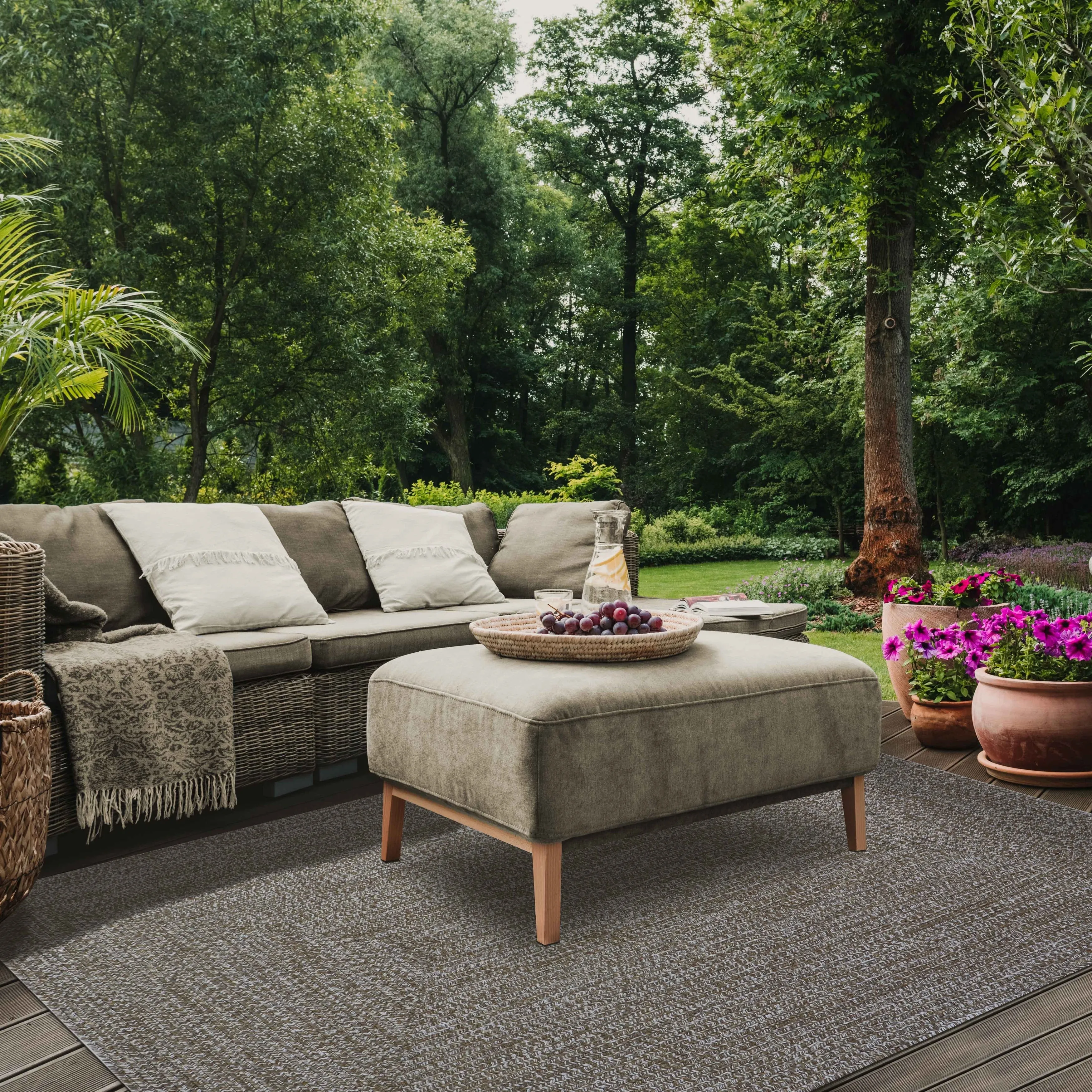 Superior Modern Rustic Bohemian Reversible Multi-Tone Braided Indoor Outdoor Area Rug