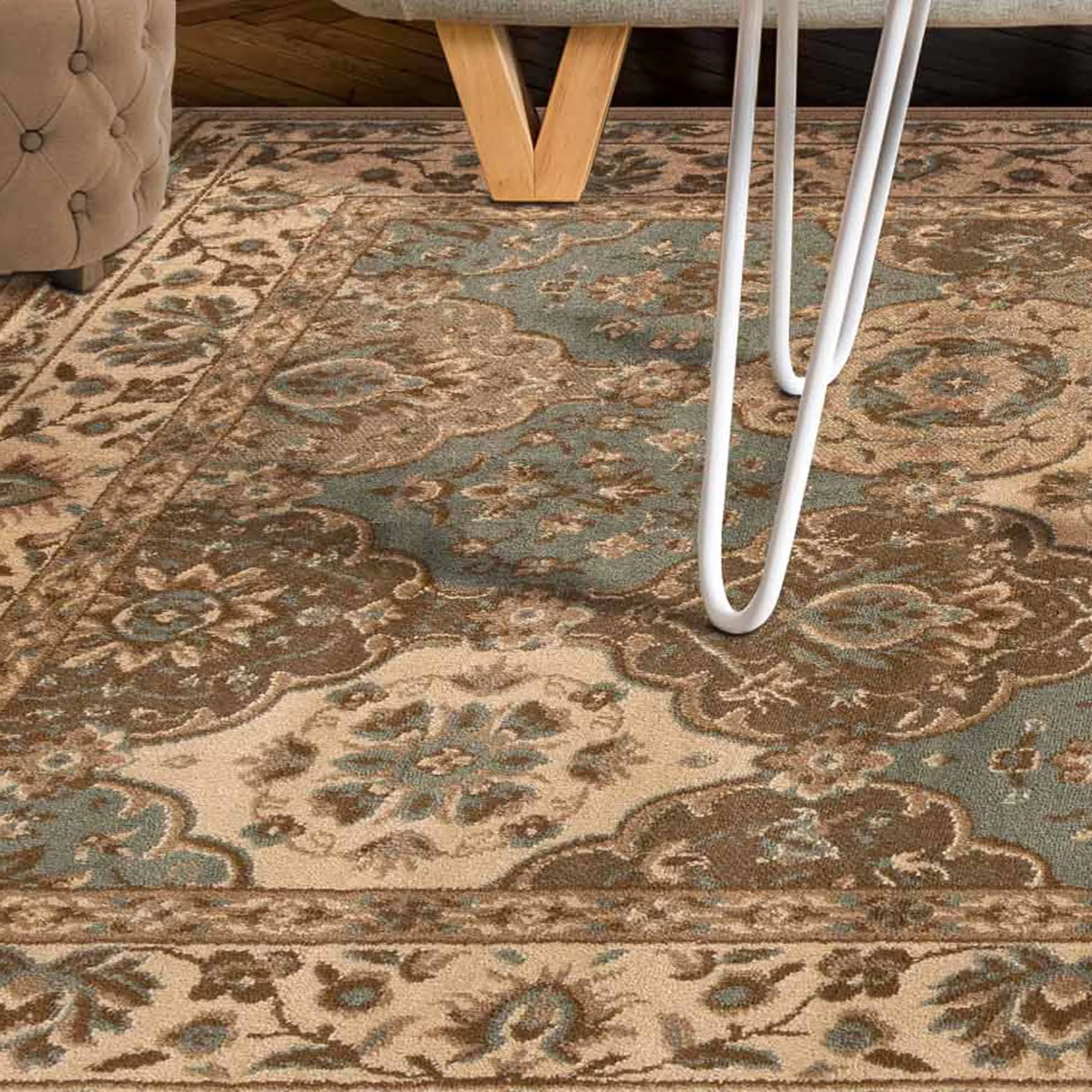 Superior Palmyra Traditional Floral Medallion Indoor Runner or Area Rug