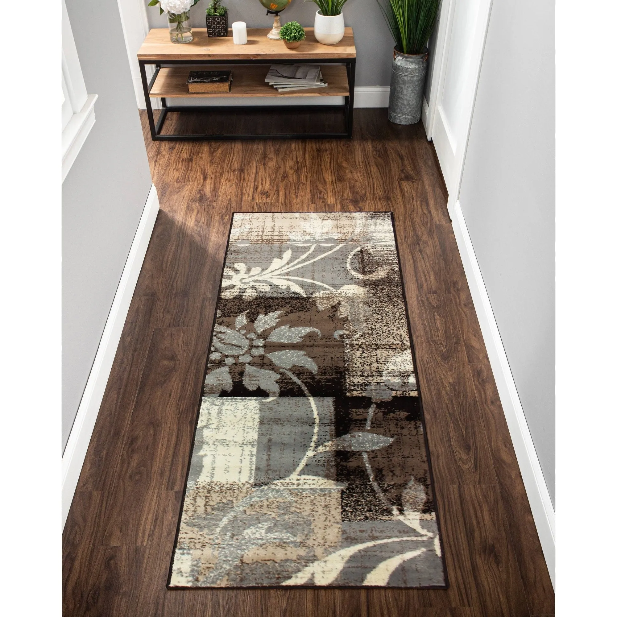 Superior Pastiche Contemporary Floral Patchwork Indoor Runner or Area Rug