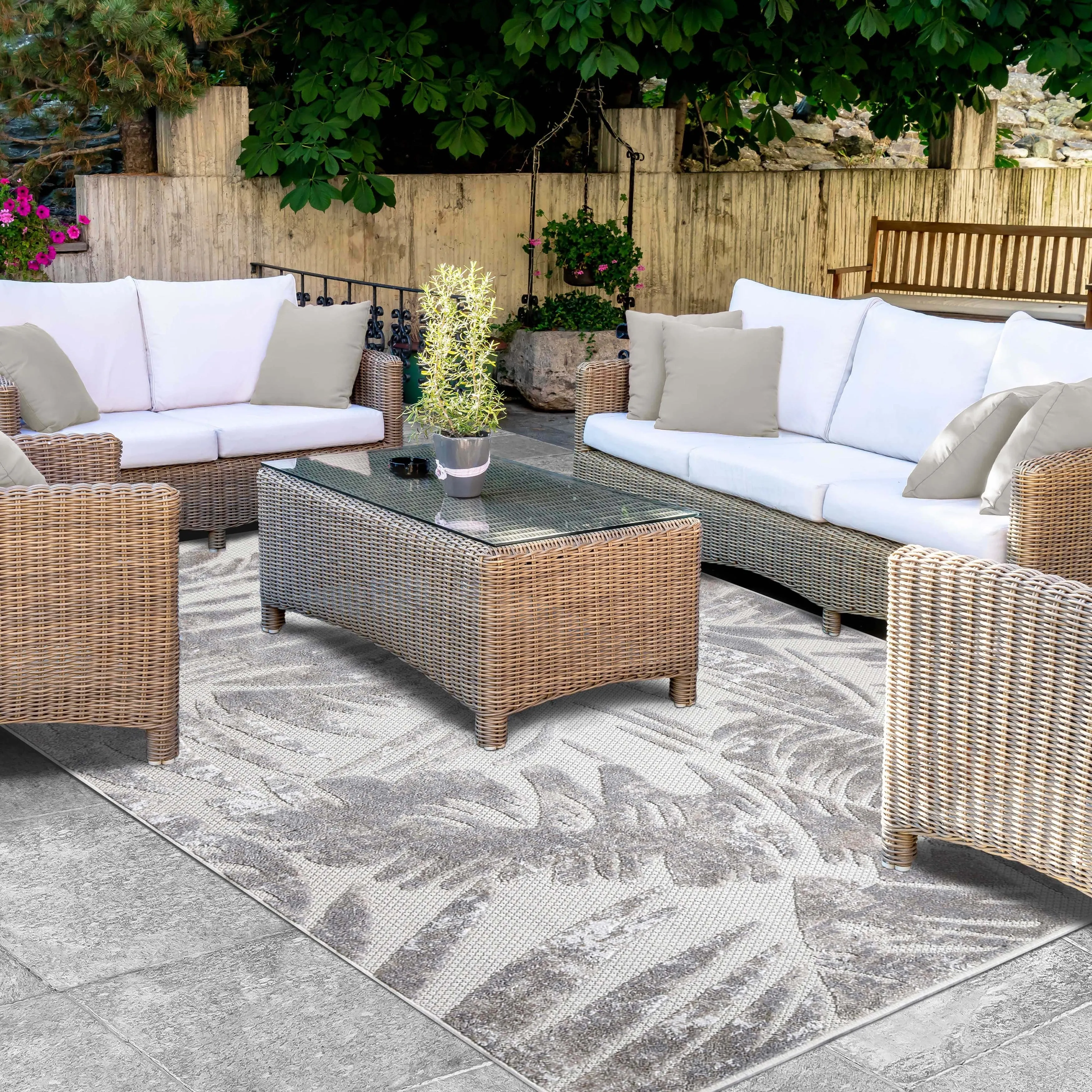 Superior Tropical Leaves Coastal Indoor Outdoor Area Rug
