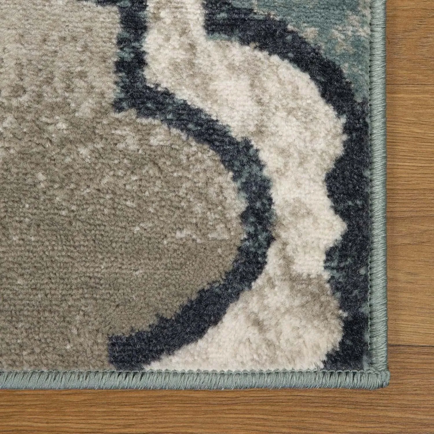 Superior Viking Modern Geometric Indoor Area Rug