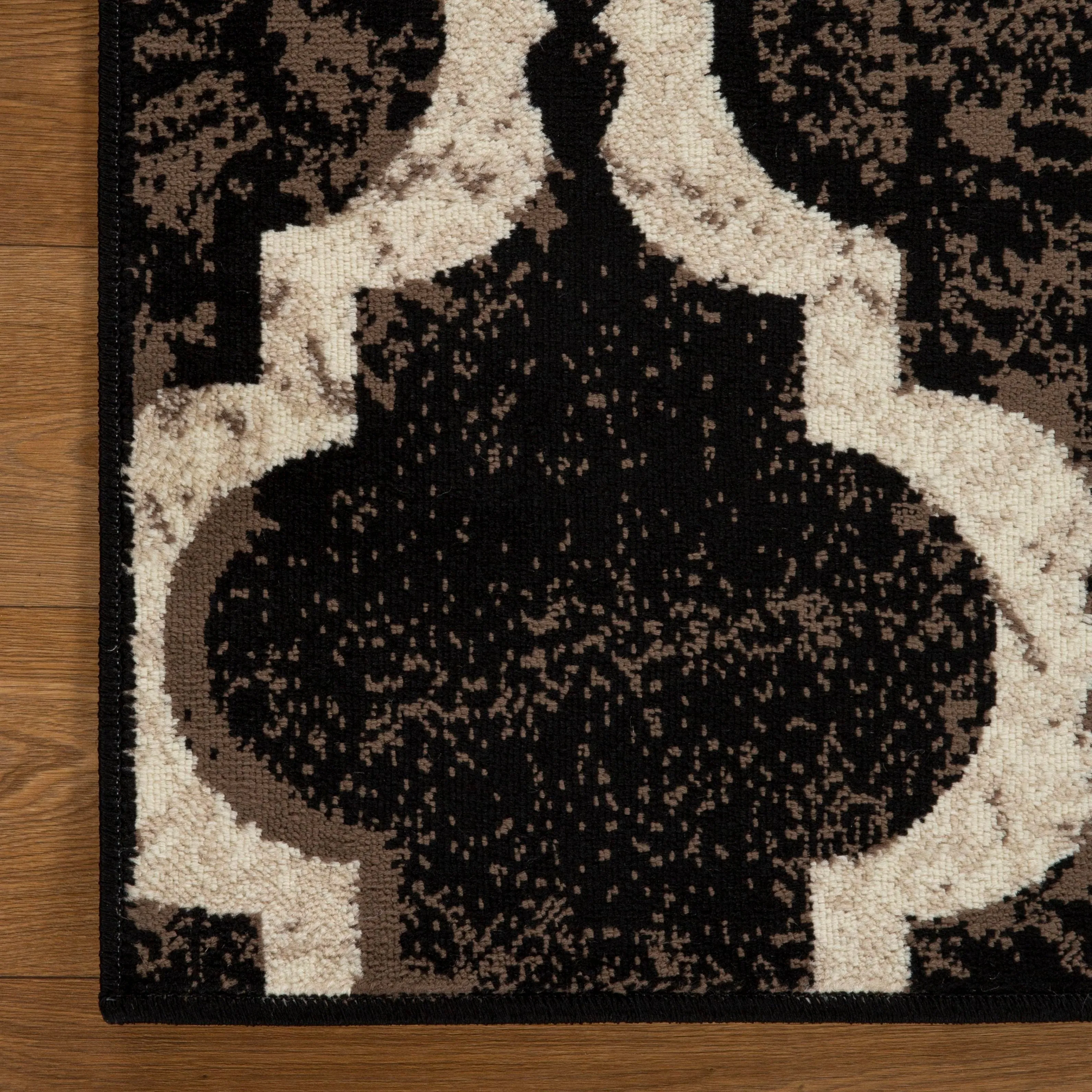 Superior Viking Modern Geometric Indoor Area Rug