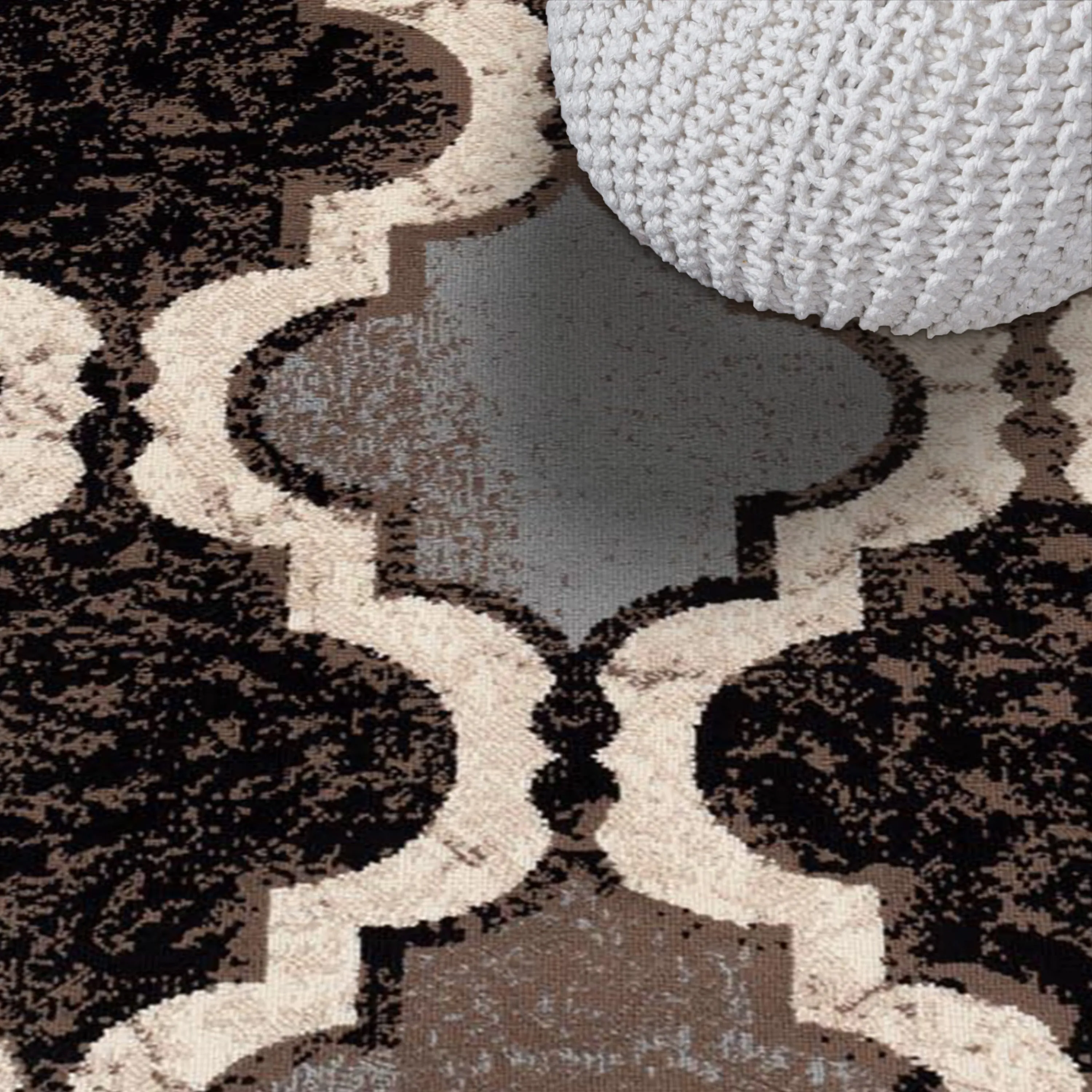Superior Viking Modern Geometric Indoor Area Rug