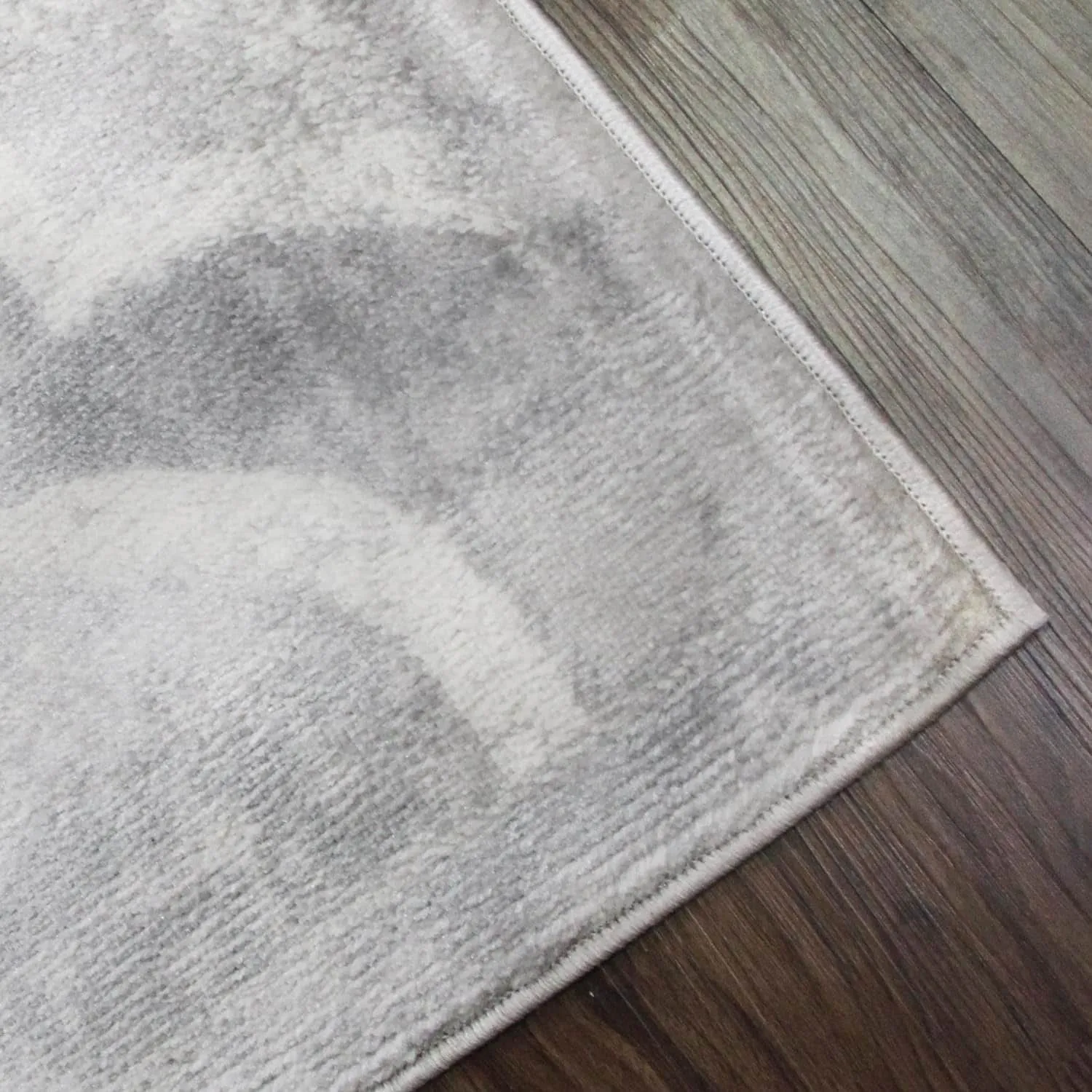 Superior Viking Modern Geometric Indoor Area Rug