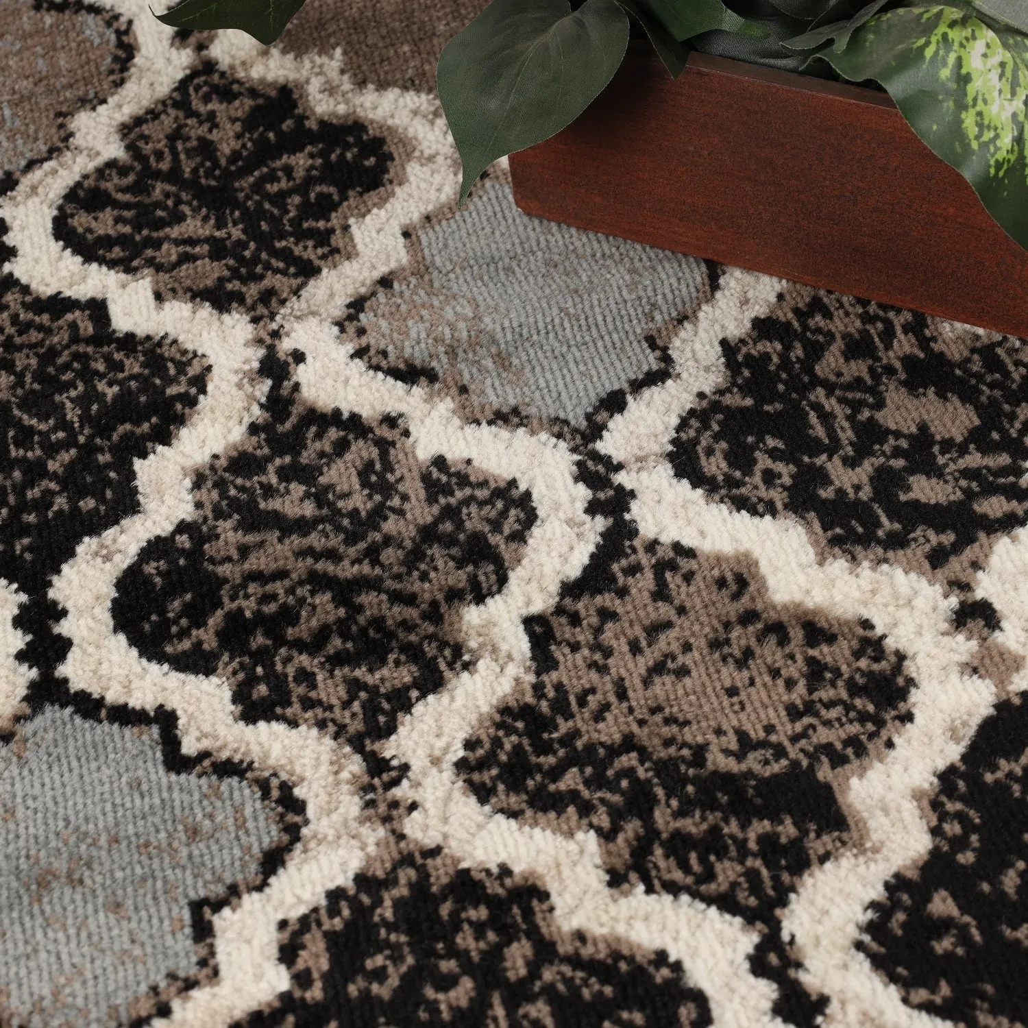 Superior Viking Modern Geometric Indoor Area Rug