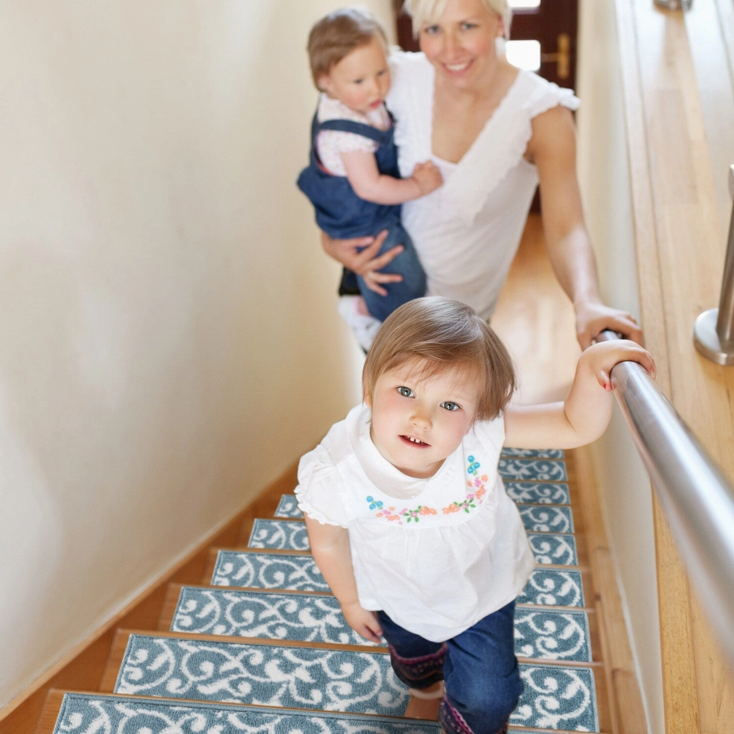 SussexHome Leaves Pattern Stair Treads