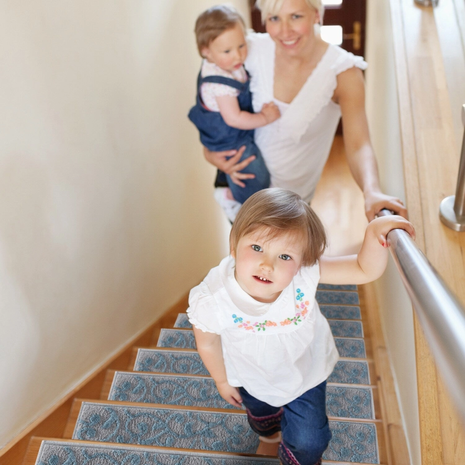 SussexHome Leaves Pattern Stair Treads