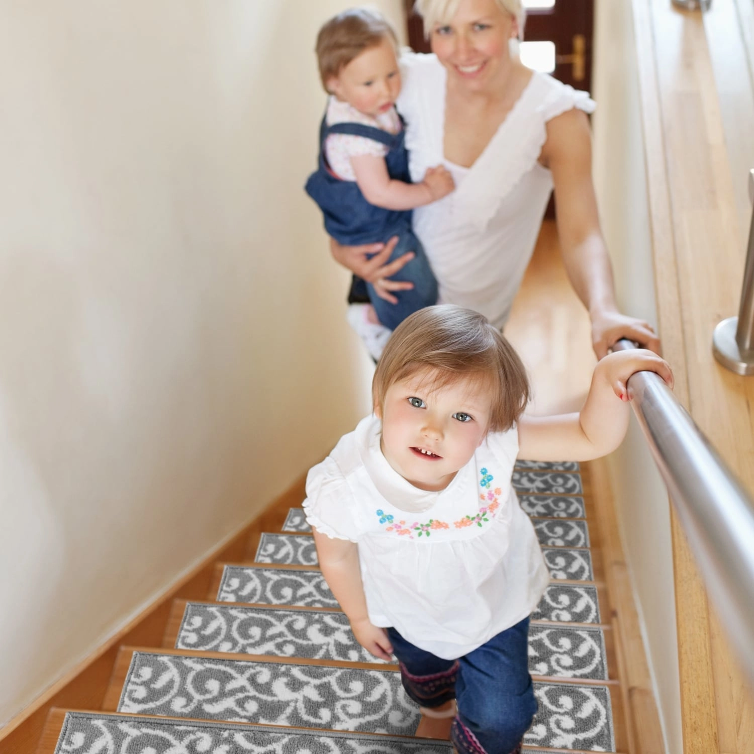 SussexHome Leaves Pattern Stair Treads