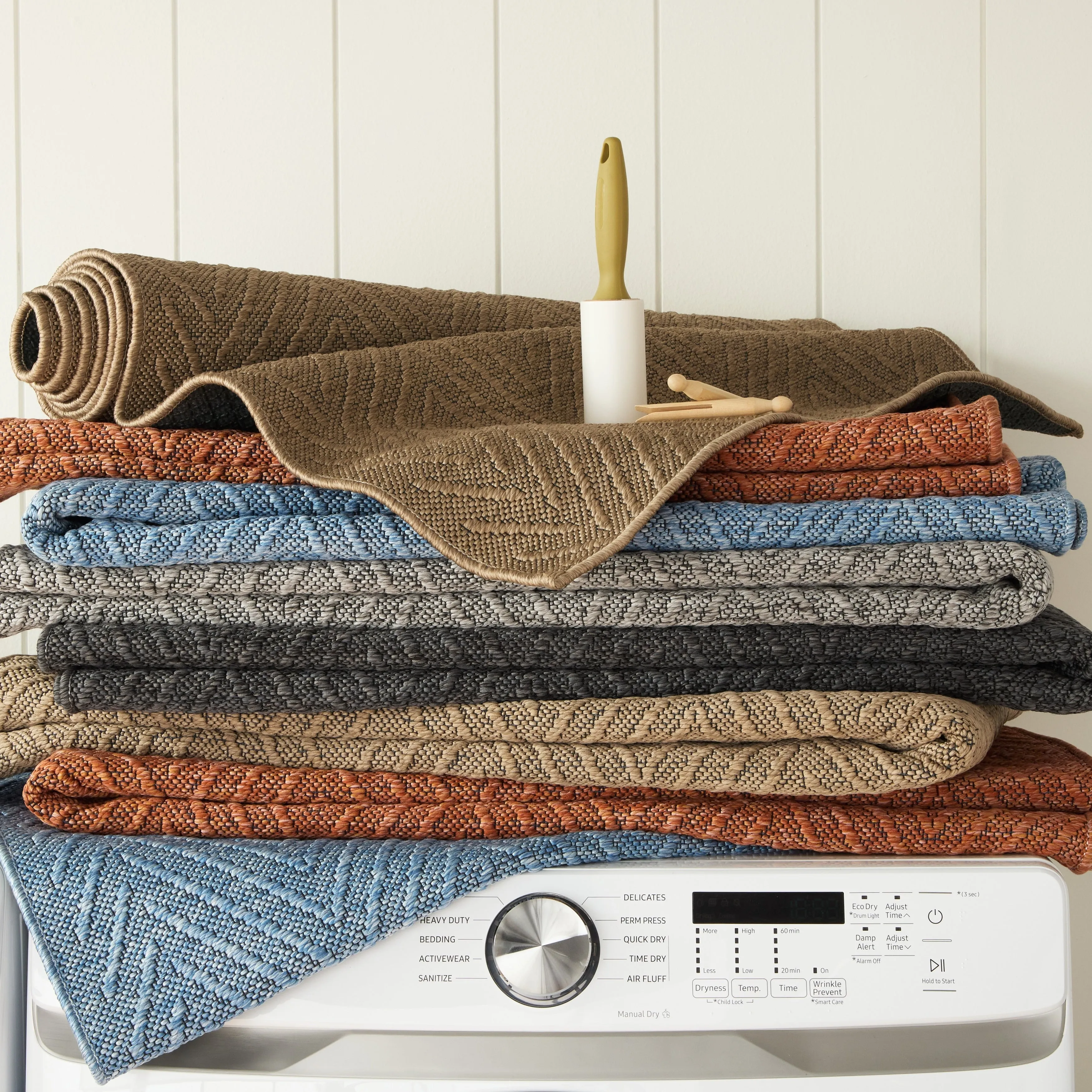 TOWN & COUNTRY BASICS Pax Herringbone Textured Solid Machine Washable Area Rug Grey