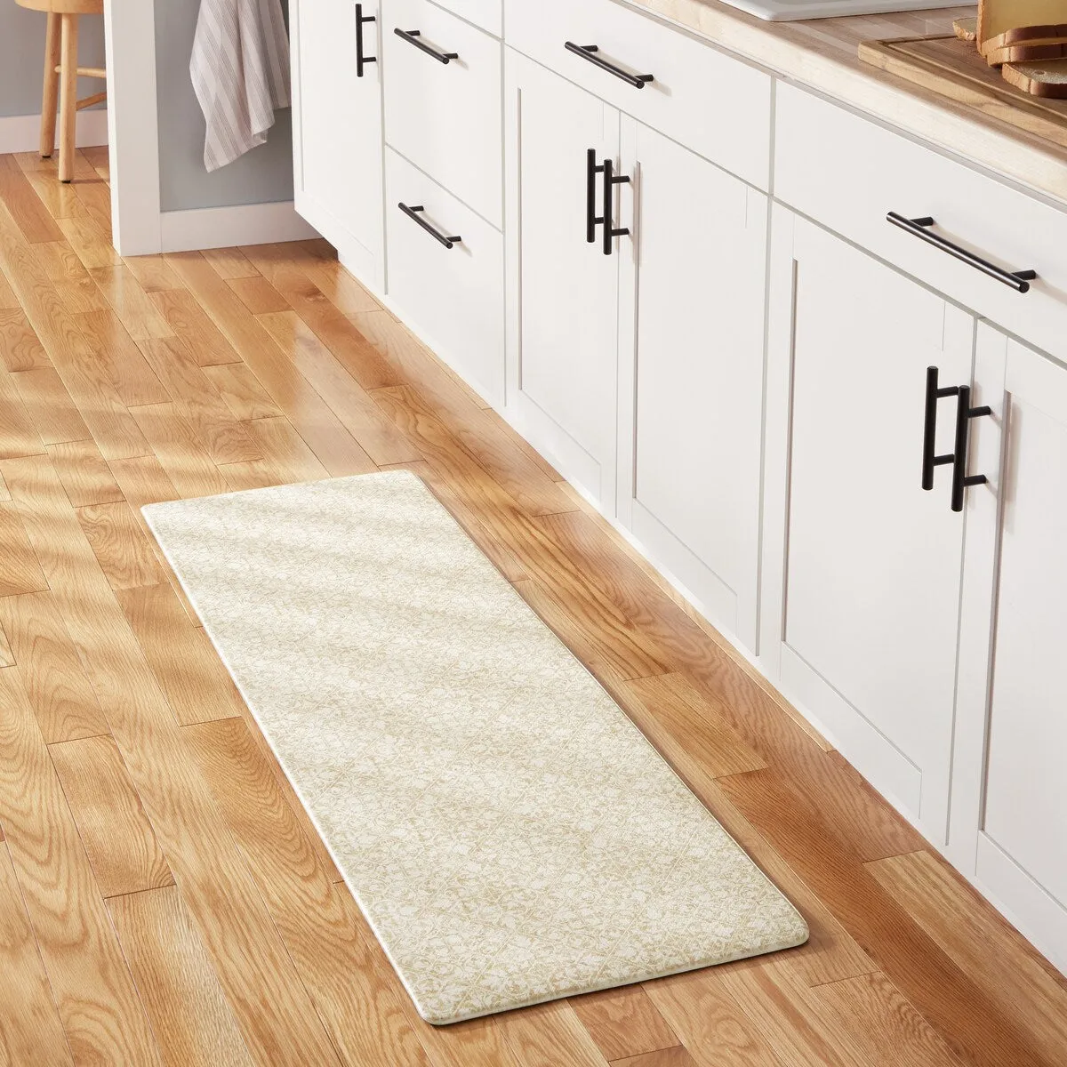 TOWN & COUNTRY BASICS Vintage Medallion Anti Fatigue Kitchen Mat Non-Slip Backing