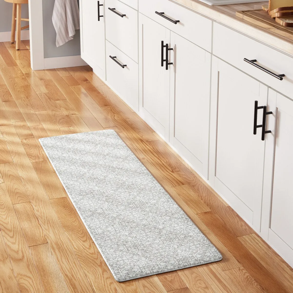 TOWN & COUNTRY BASICS Vintage Medallion Anti Fatigue Kitchen Mat Non-Slip Backing