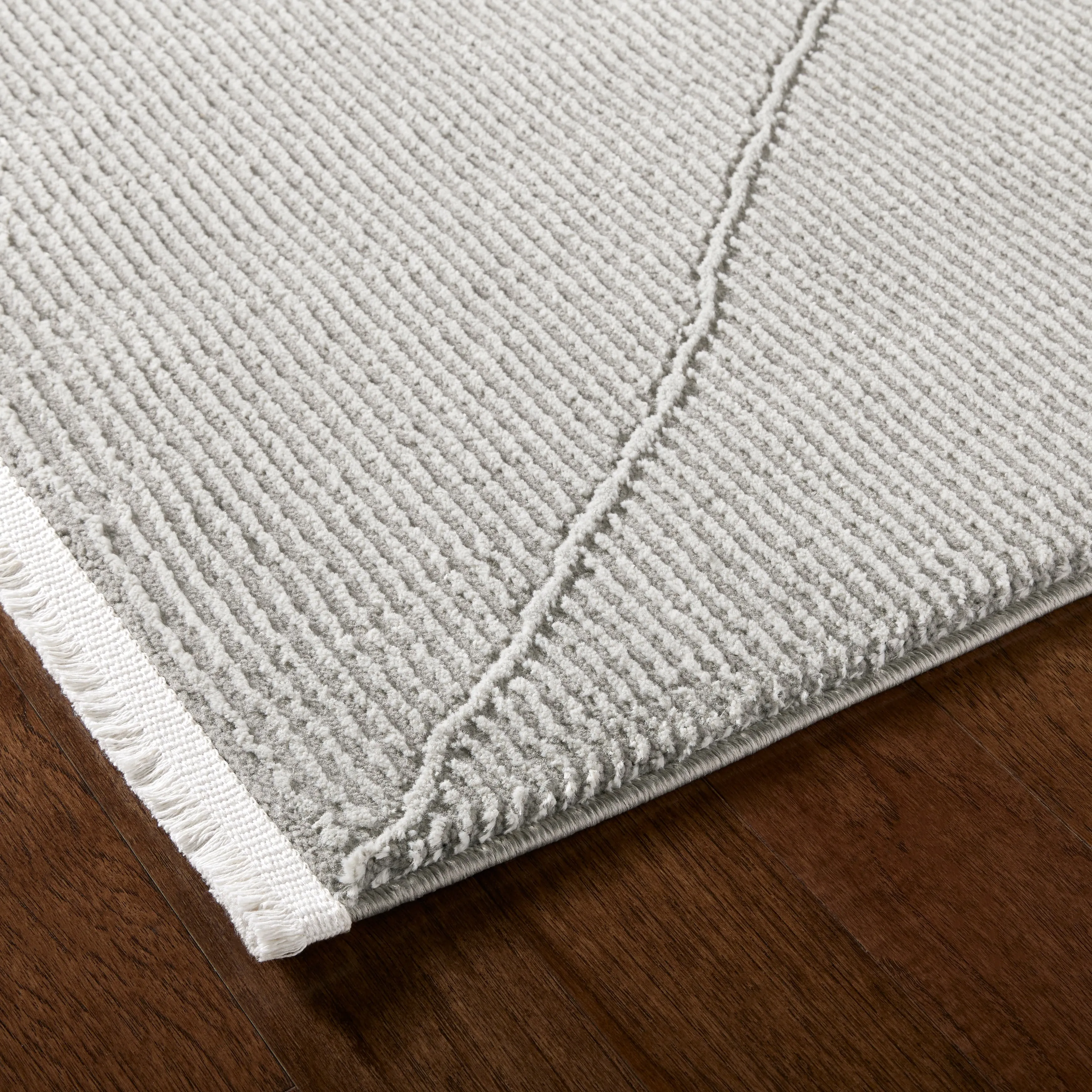 TOWN & COUNTRY LUXE Tretta High-Low Area Rug