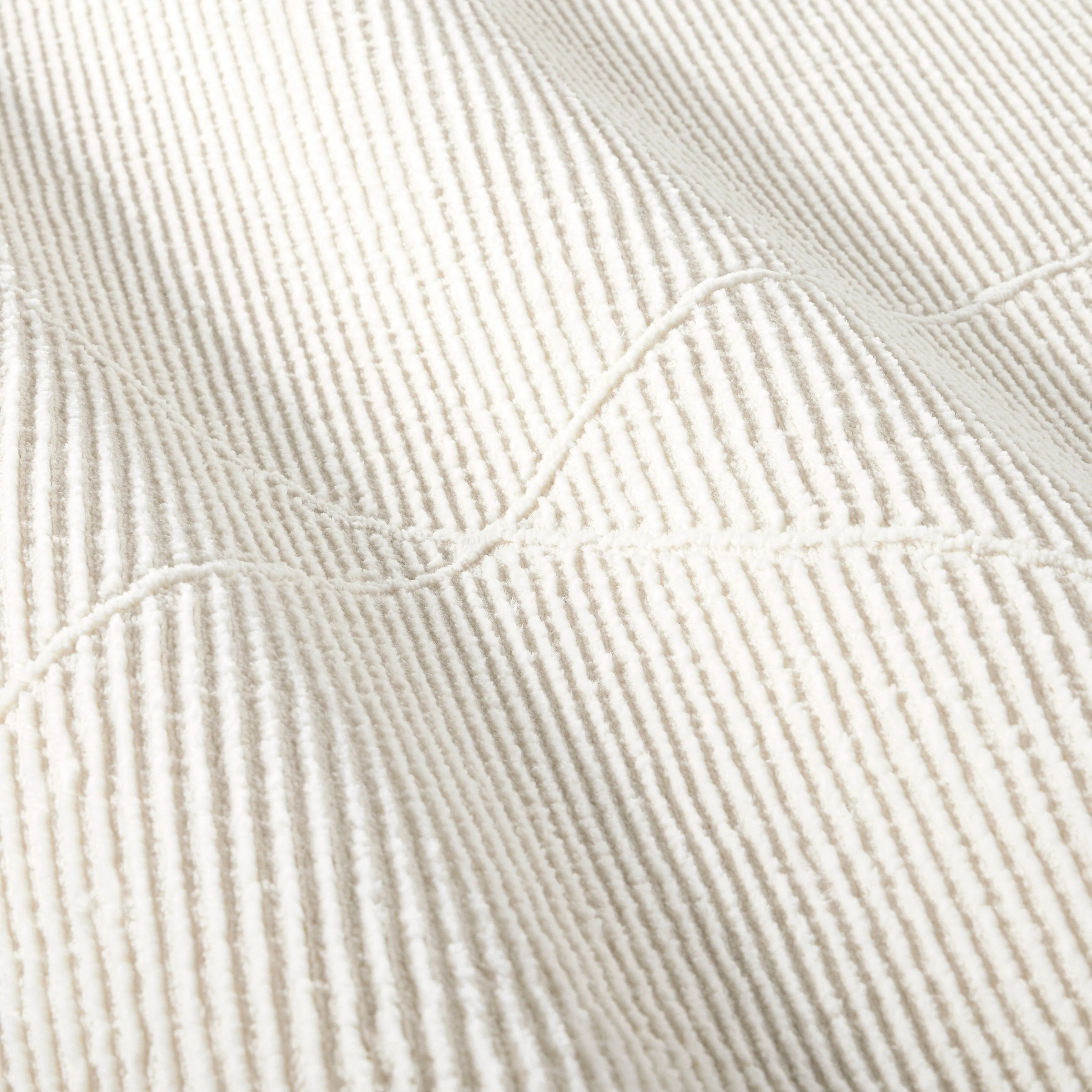 TOWN & COUNTRY LUXE Tretta High-Low Area Rug