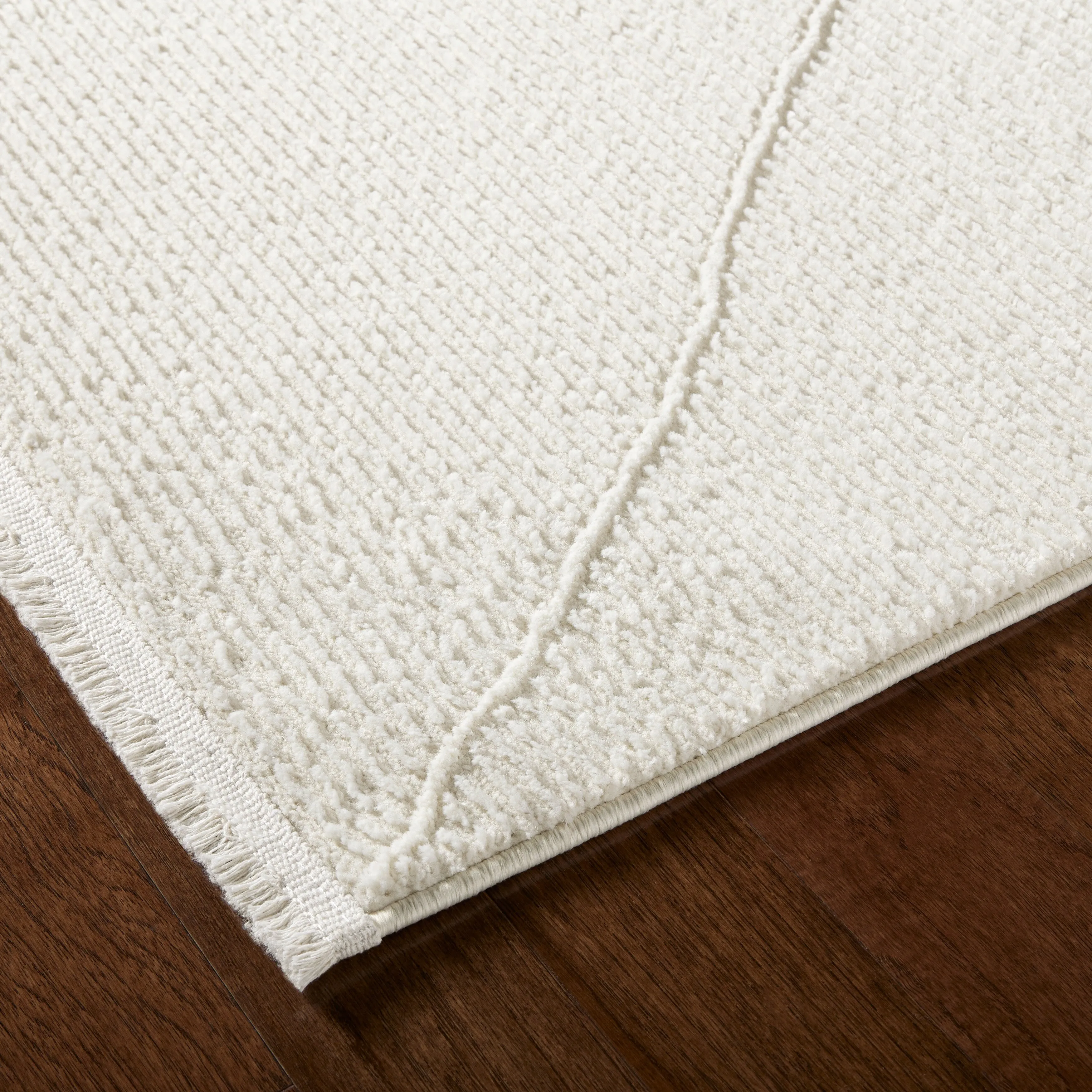 TOWN & COUNTRY LUXE Tretta High-Low Area Rug