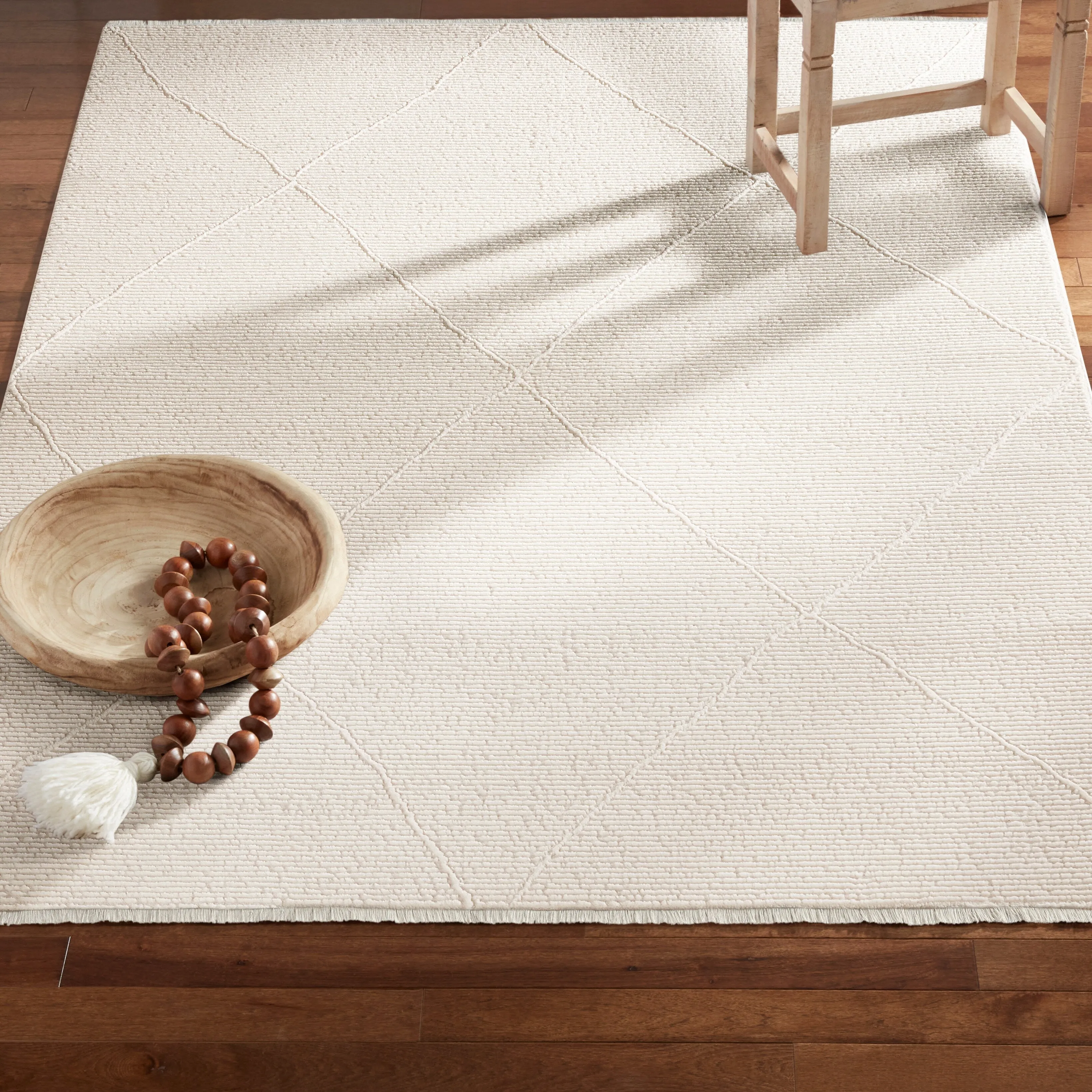 TOWN & COUNTRY LUXE Tretta High-Low Area Rug