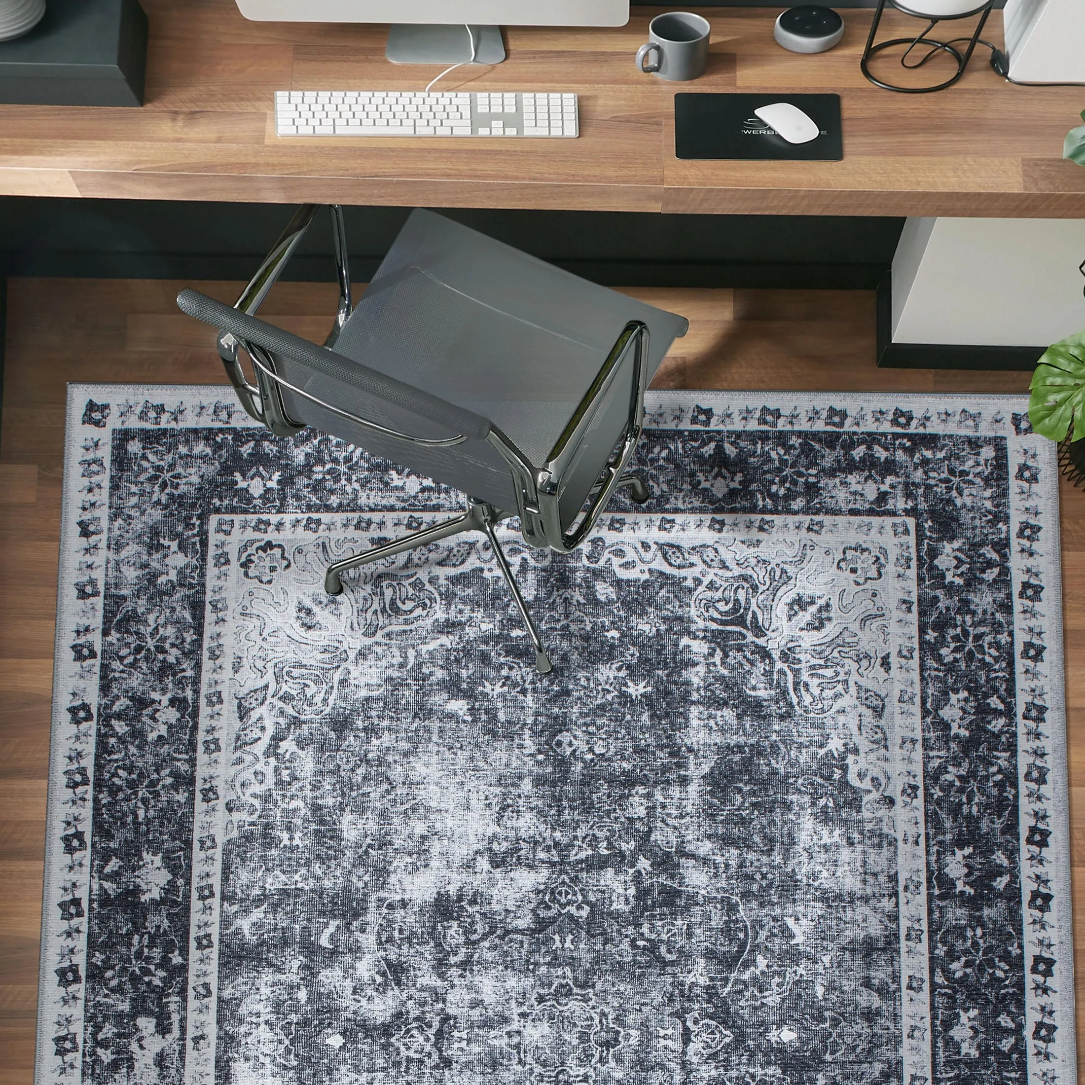 Traditional Distressed Medallion Machine Washable Area Rug