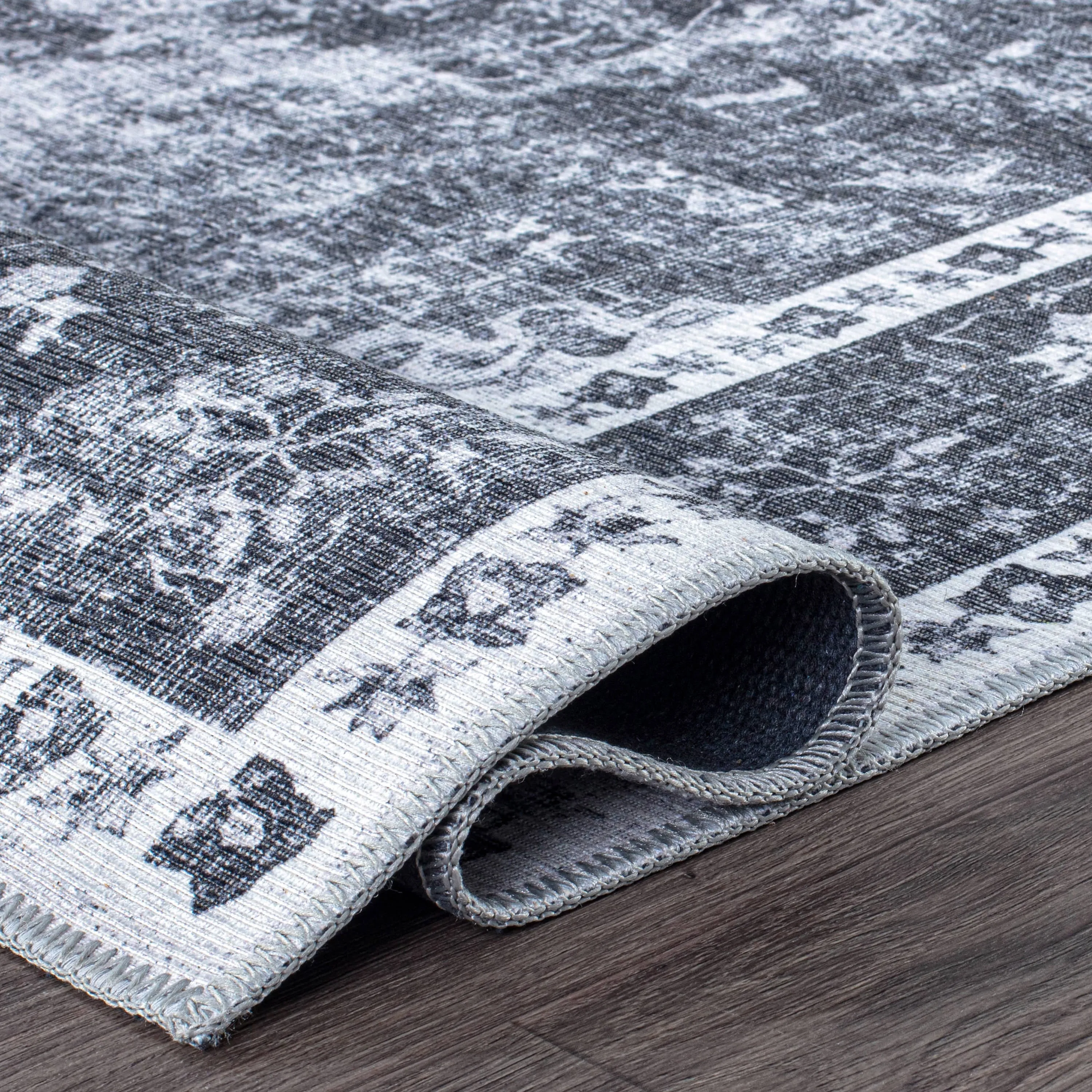 Traditional Distressed Medallion Machine Washable Area Rug