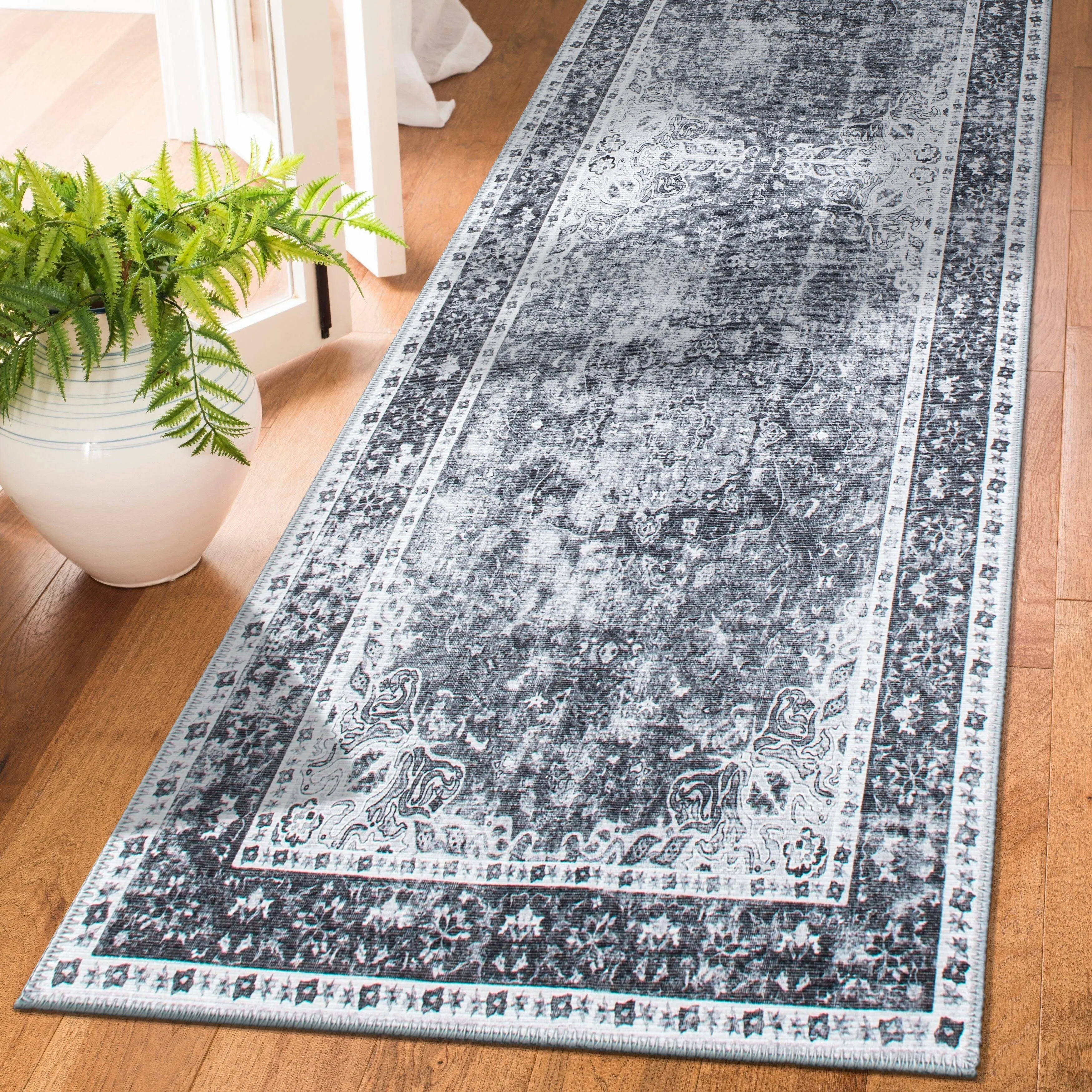 Traditional Distressed Medallion Machine Washable Area Rug