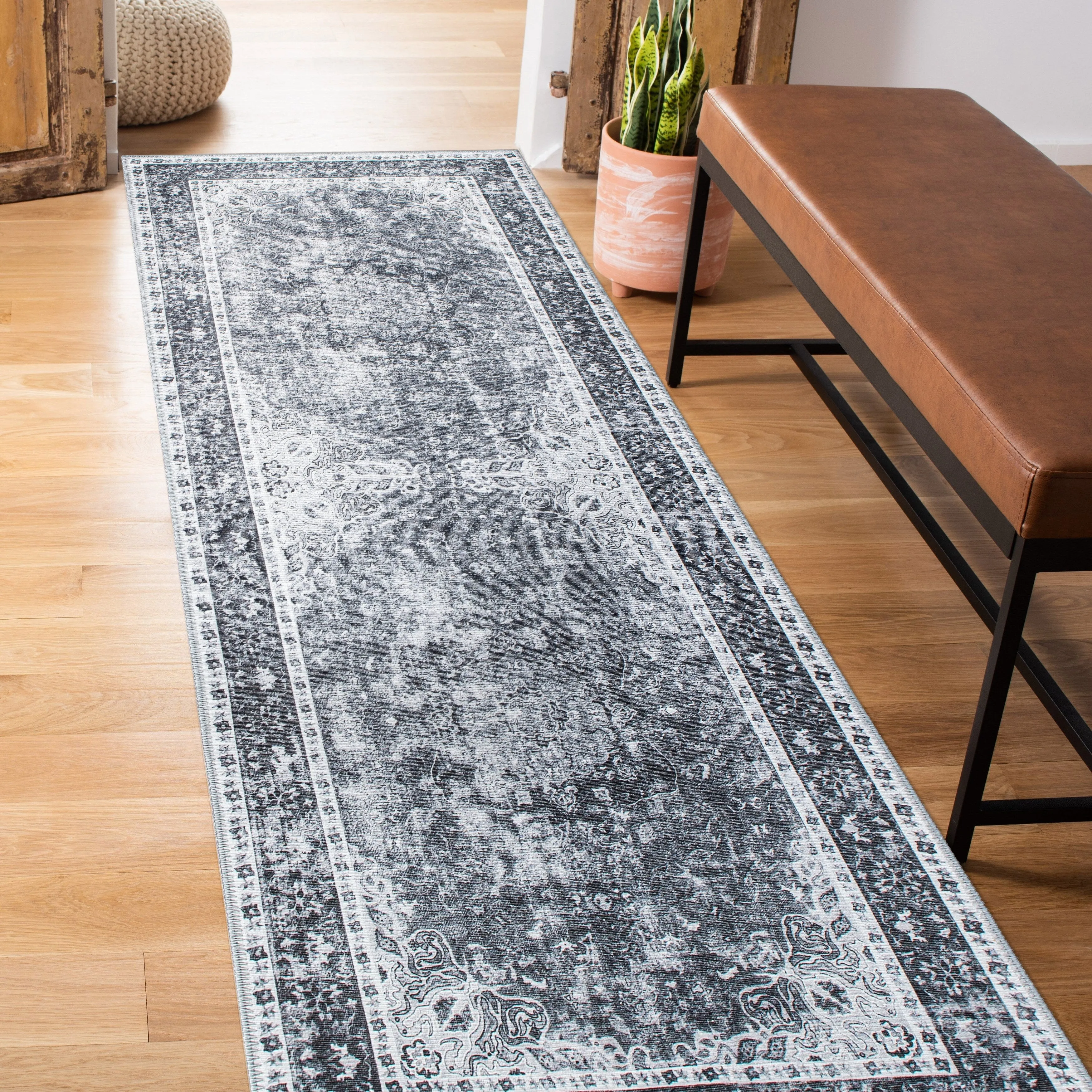 Traditional Distressed Medallion Machine Washable Area Rug