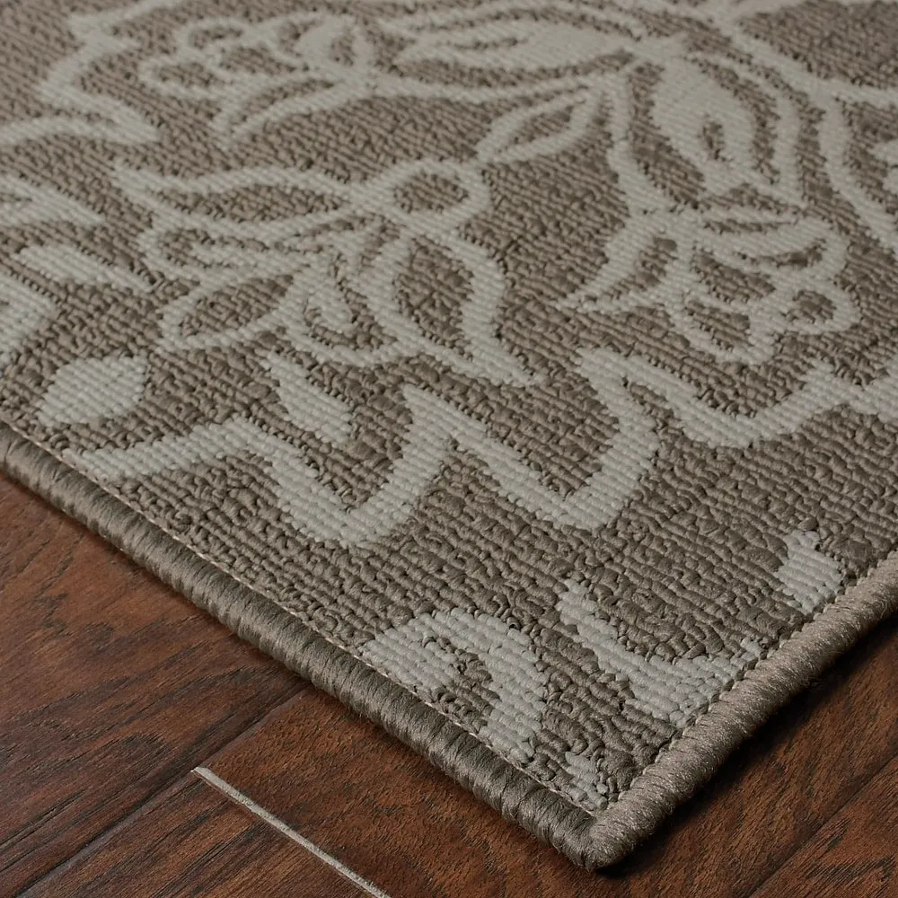 Vista Home Bletcher Floral Damask Indoor/Outdoor Area Rug