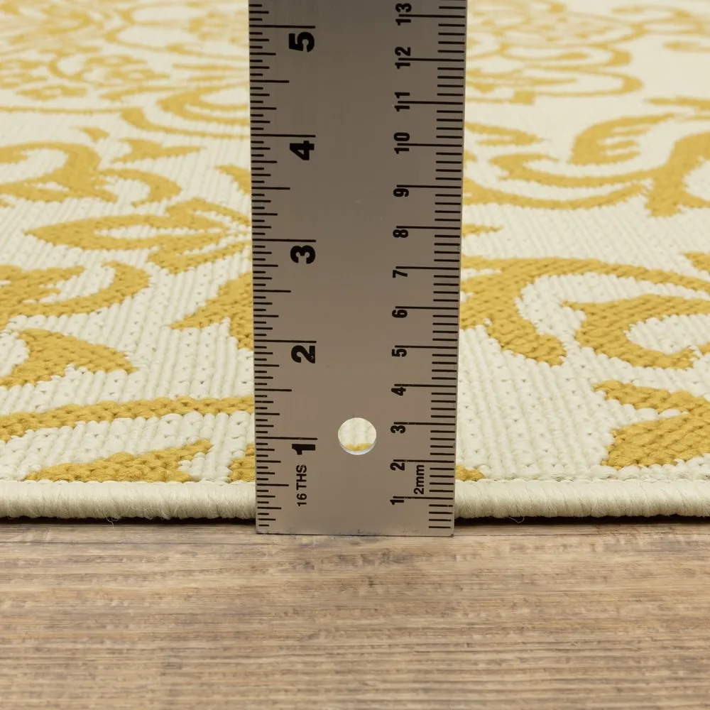 Vista Home Bletcher Floral Damask Indoor/Outdoor Area Rug