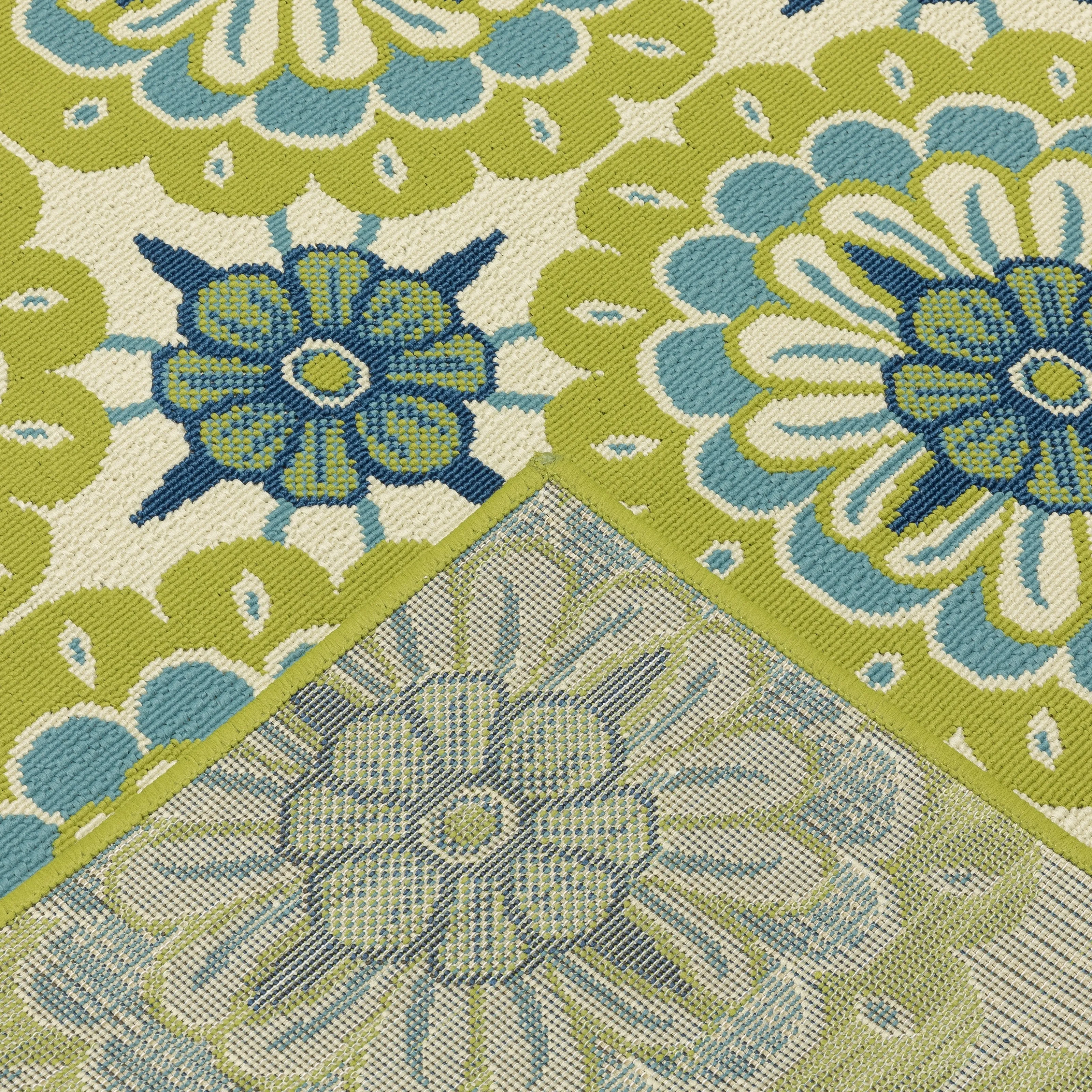 Vista Home Catalina Floral Medallions Indoor/Outdoor Area Rug--
