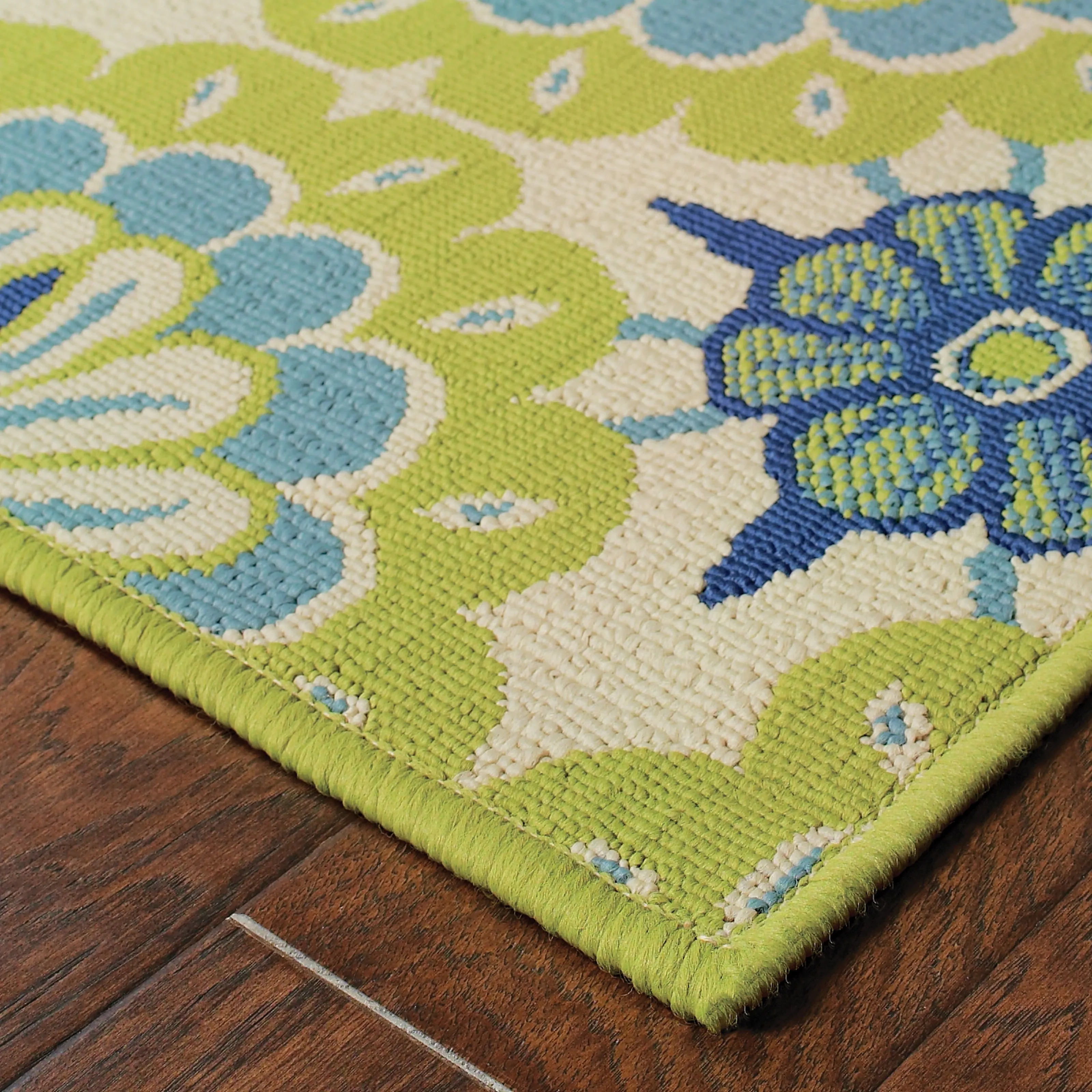 Vista Home Catalina Floral Medallions Indoor/Outdoor Area Rug--