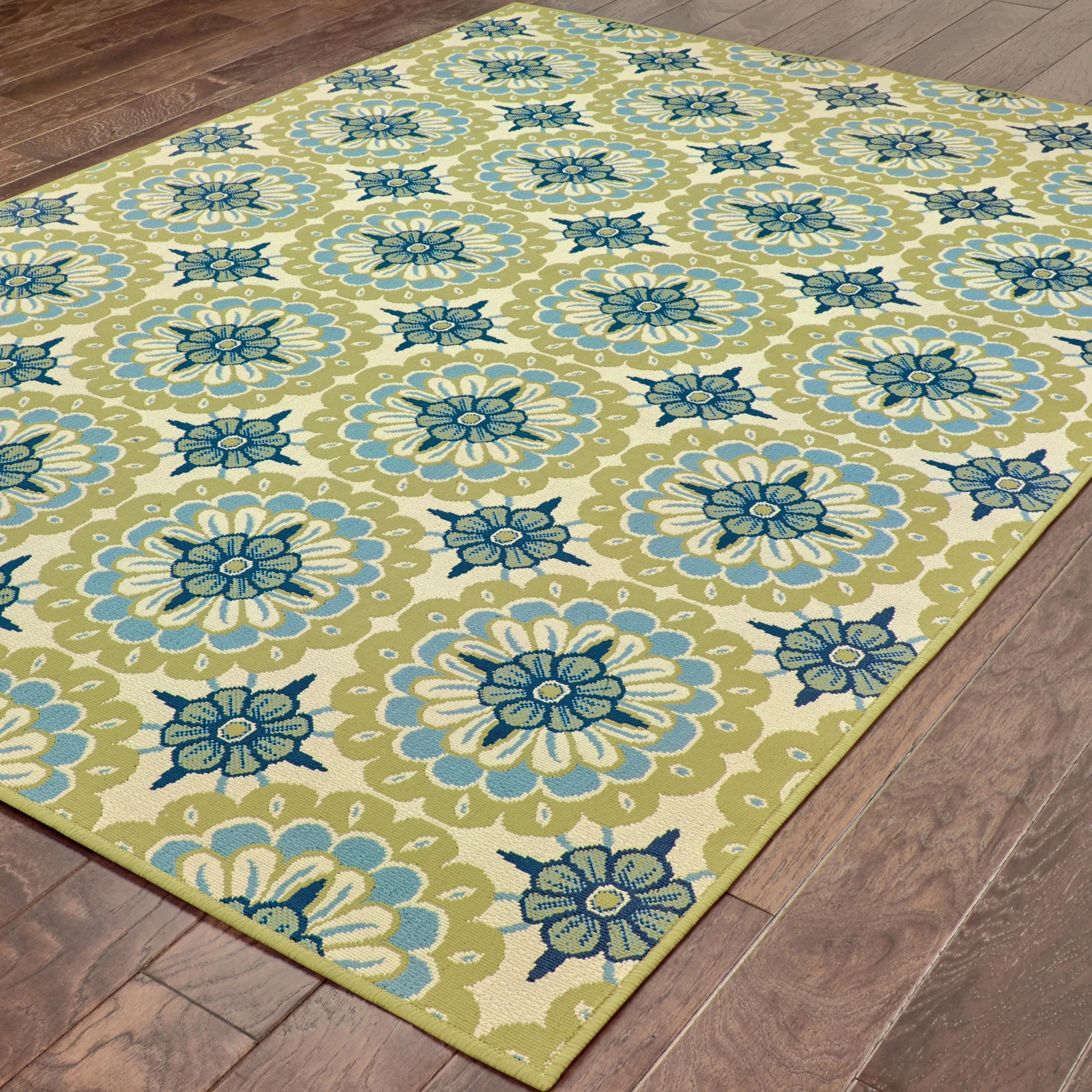 Vista Home Catalina Floral Medallions Indoor/Outdoor Area Rug--