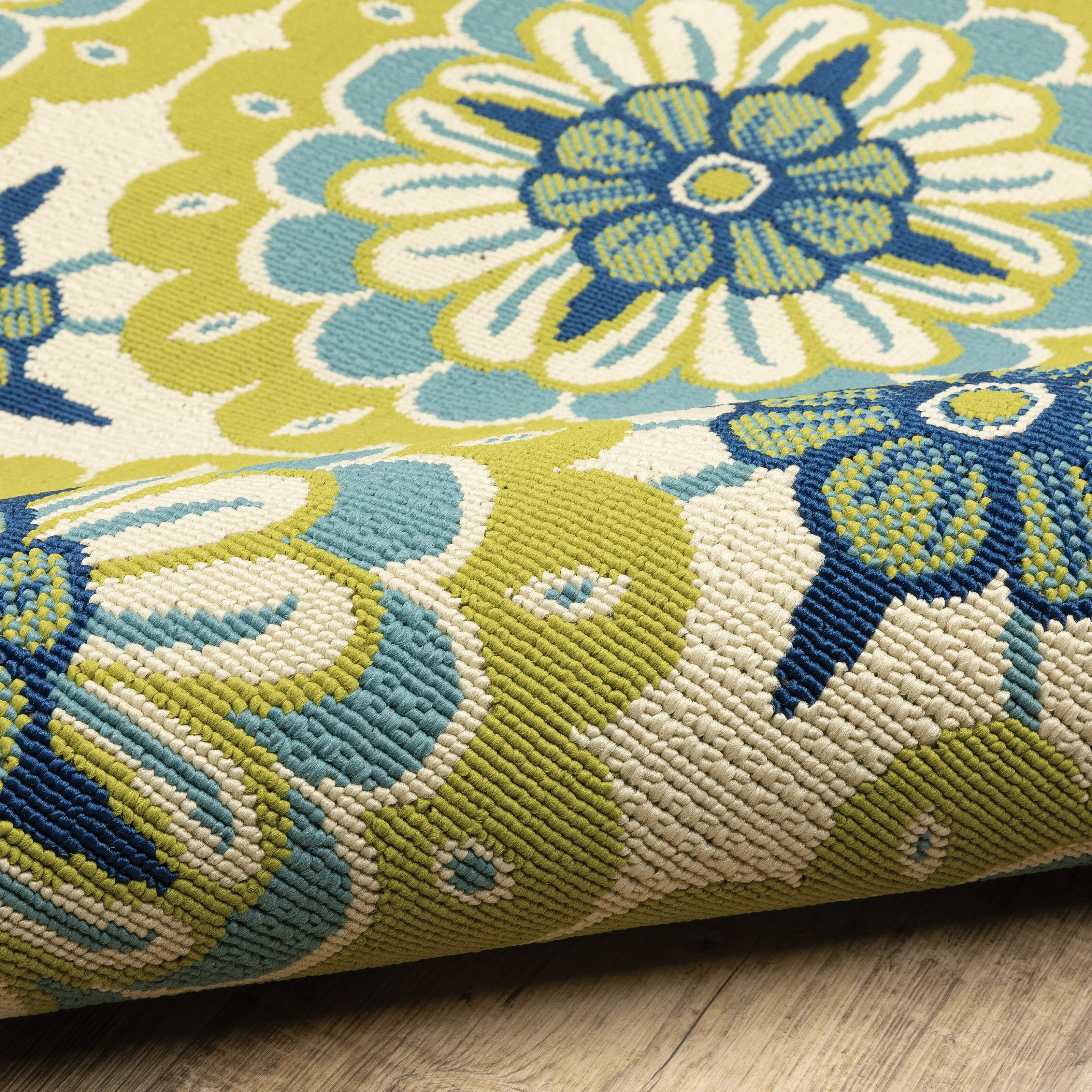 Vista Home Catalina Floral Medallions Indoor/Outdoor Area Rug--