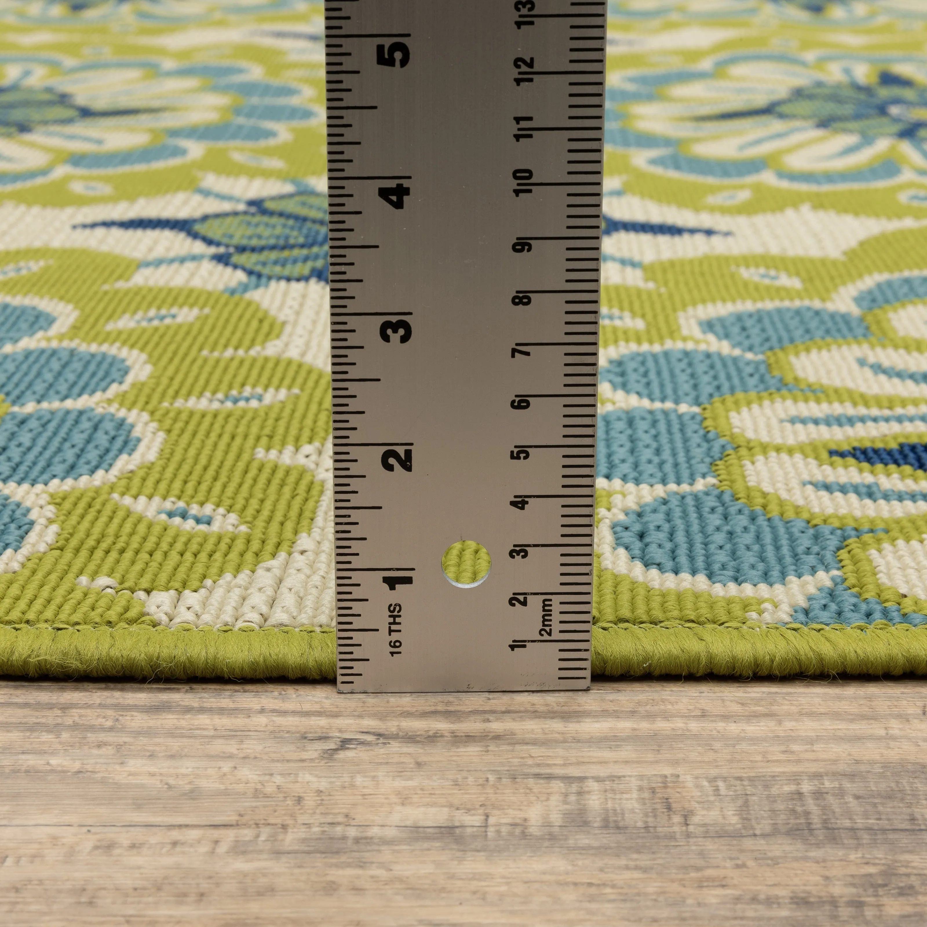 Vista Home Catalina Floral Medallions Indoor/Outdoor Area Rug--