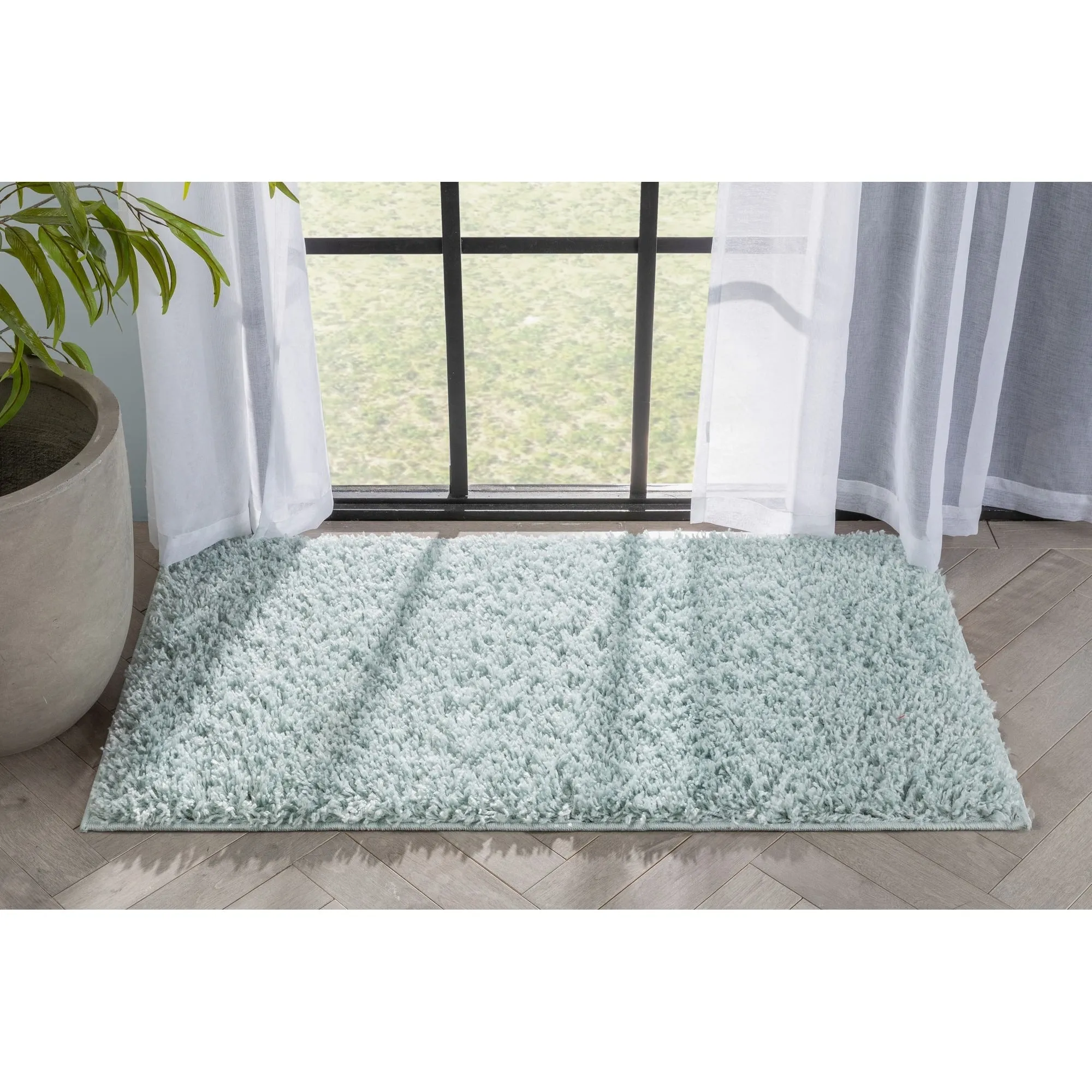 Well Woven Elle Basics Emerson Plain Shag Area Rug
