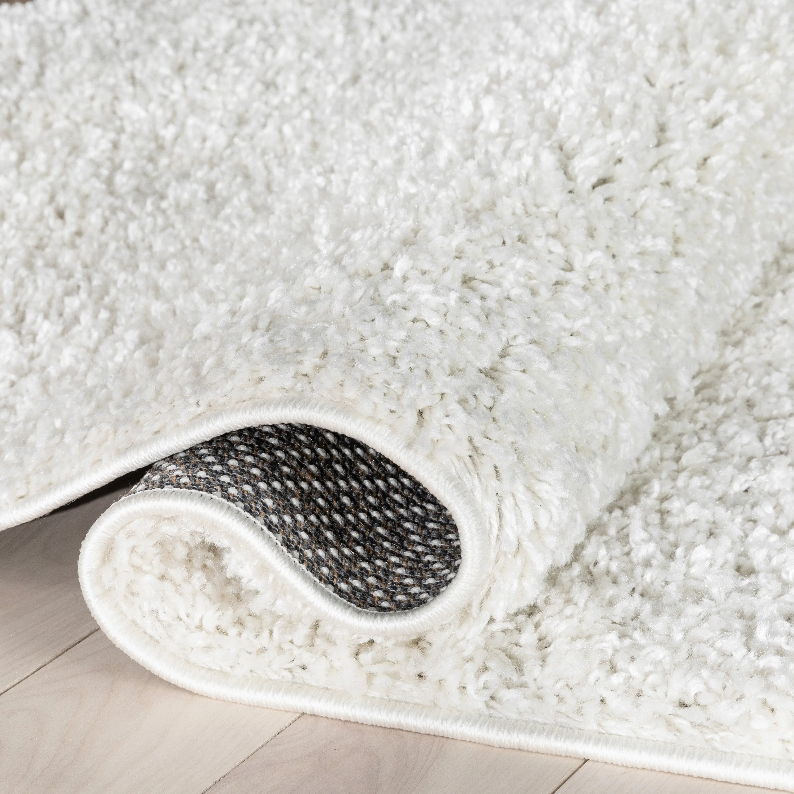 Well Woven Elle Basics Emerson Plain Shag Area Rug