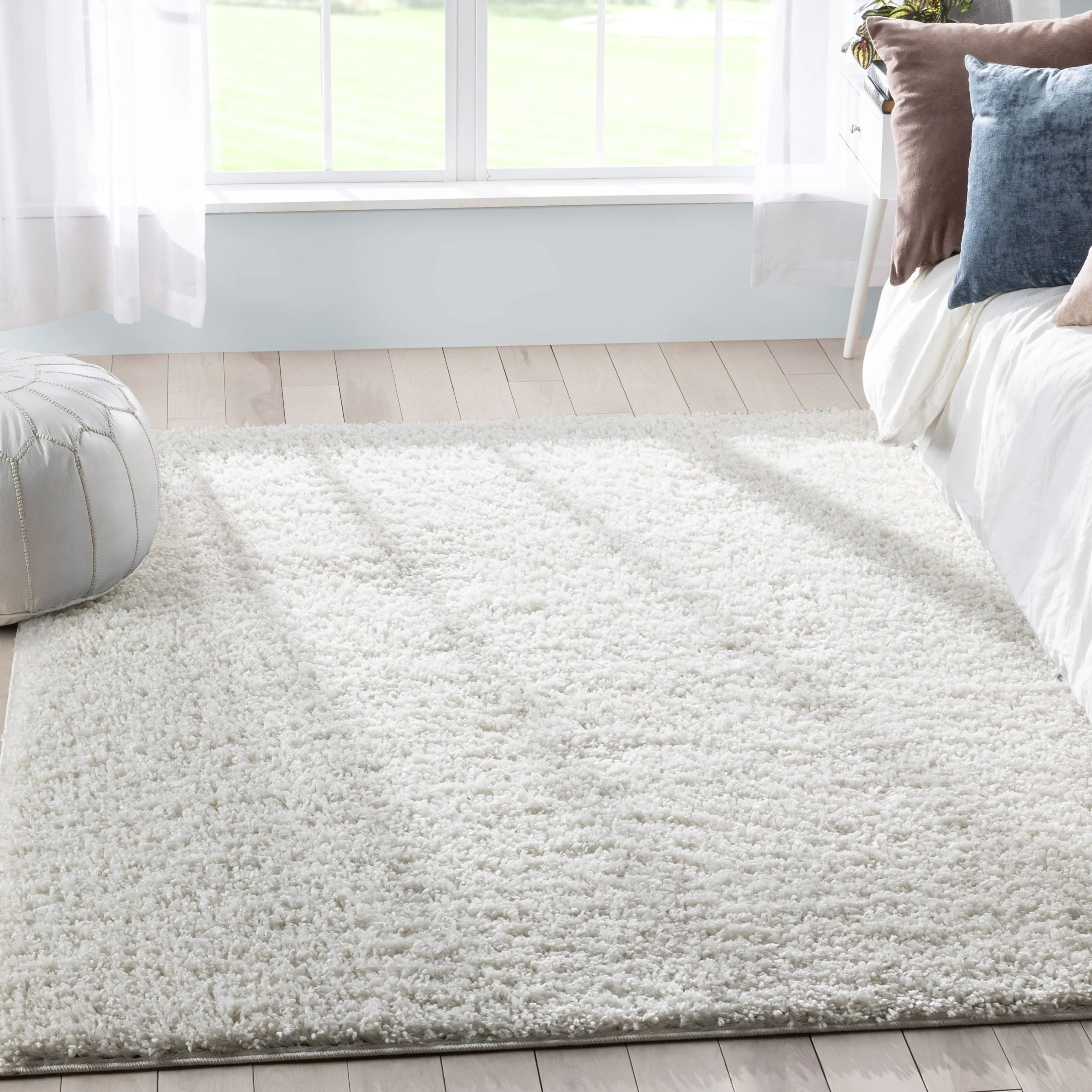 Well Woven Elle Basics Emerson Plain Shag Area Rug