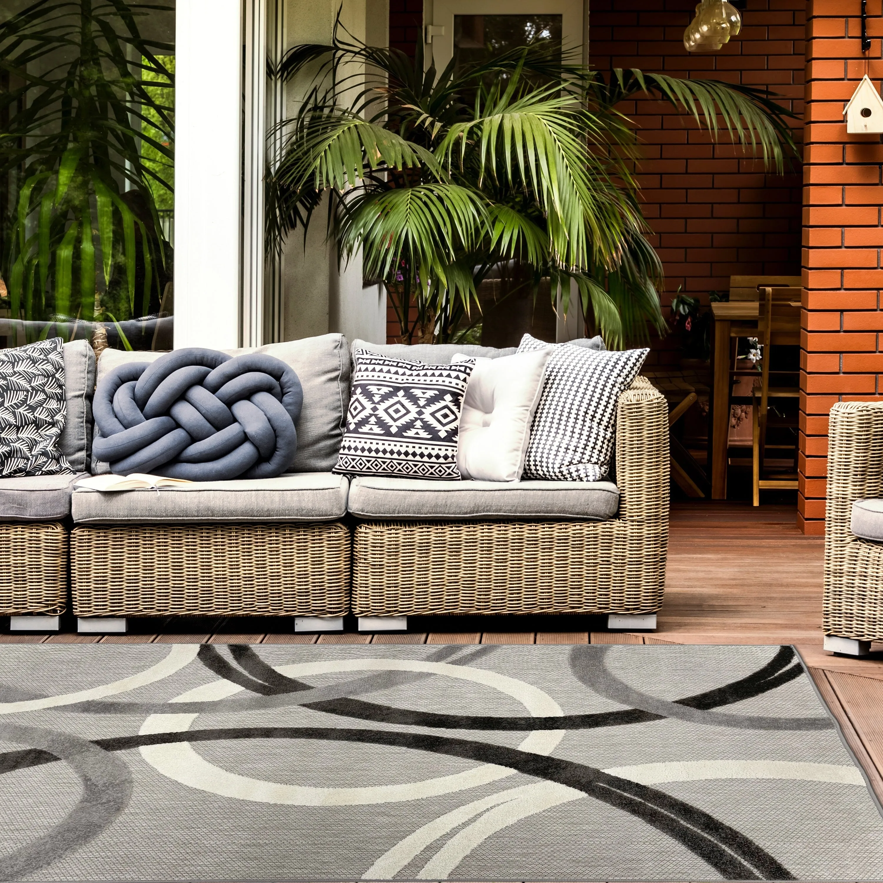 World Rug Gallery Contemporary Circular Indoor/Outdoor Area Rug