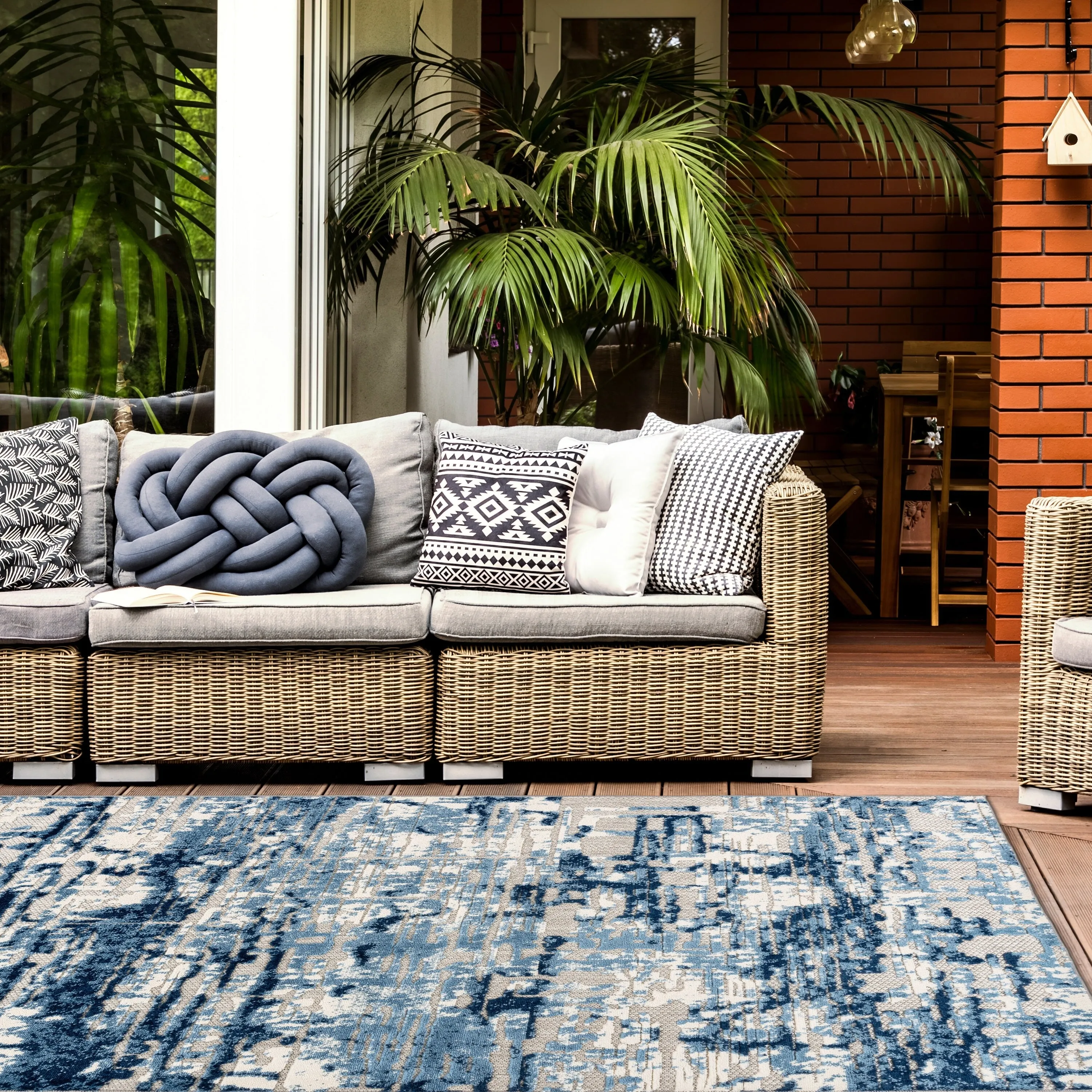 World Rug Gallery Contemporary Distressed Abstract Indoor/Outdoor Area Rug