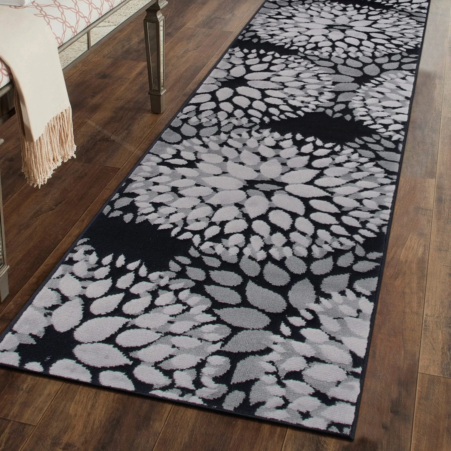World Rug Gallery Modern Floral Circles Area Rug