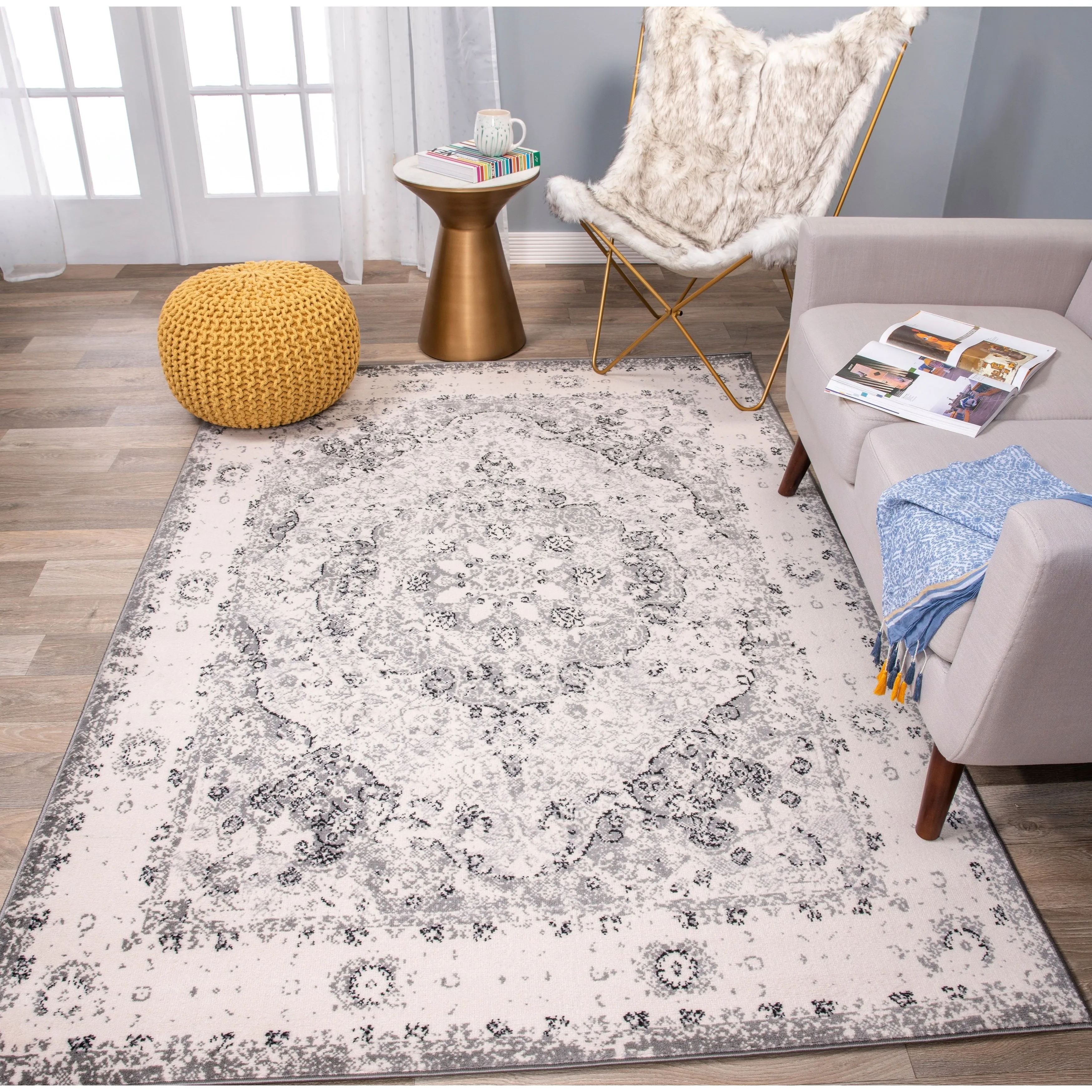 World Rug Gallery Vintage Oriental Distressed Medallion Rug