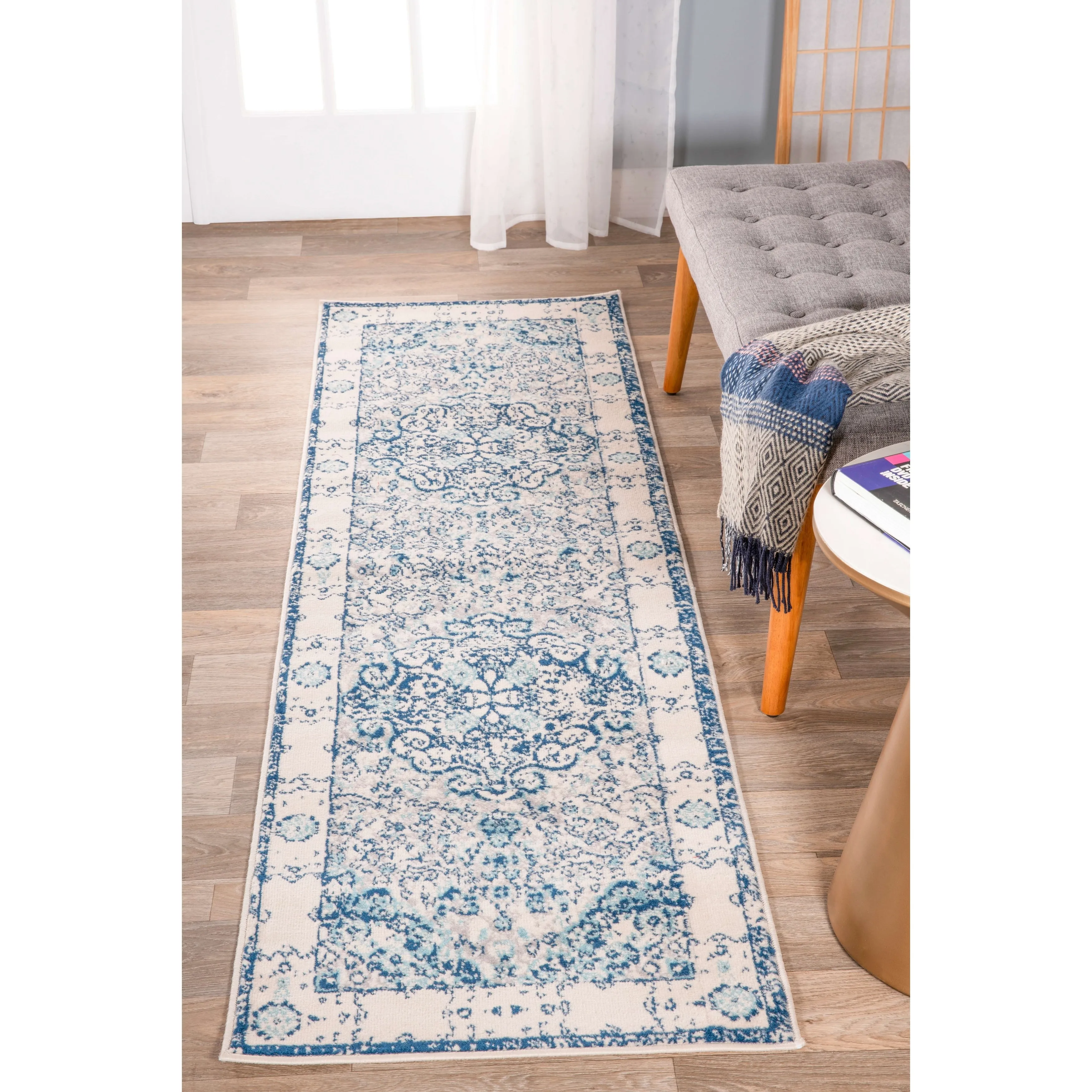 World Rug Gallery Vintage Oriental Distressed Medallion Rug