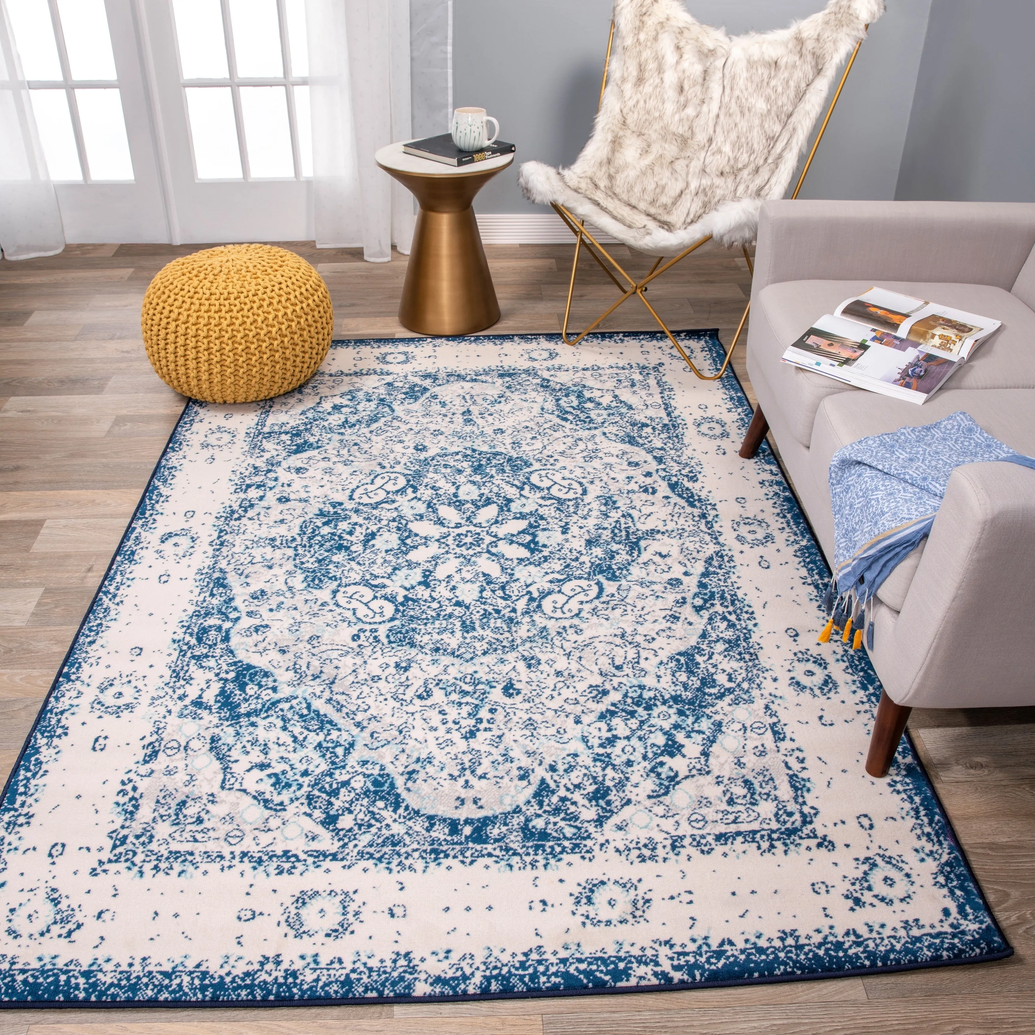 World Rug Gallery Vintage Oriental Distressed Medallion Rug