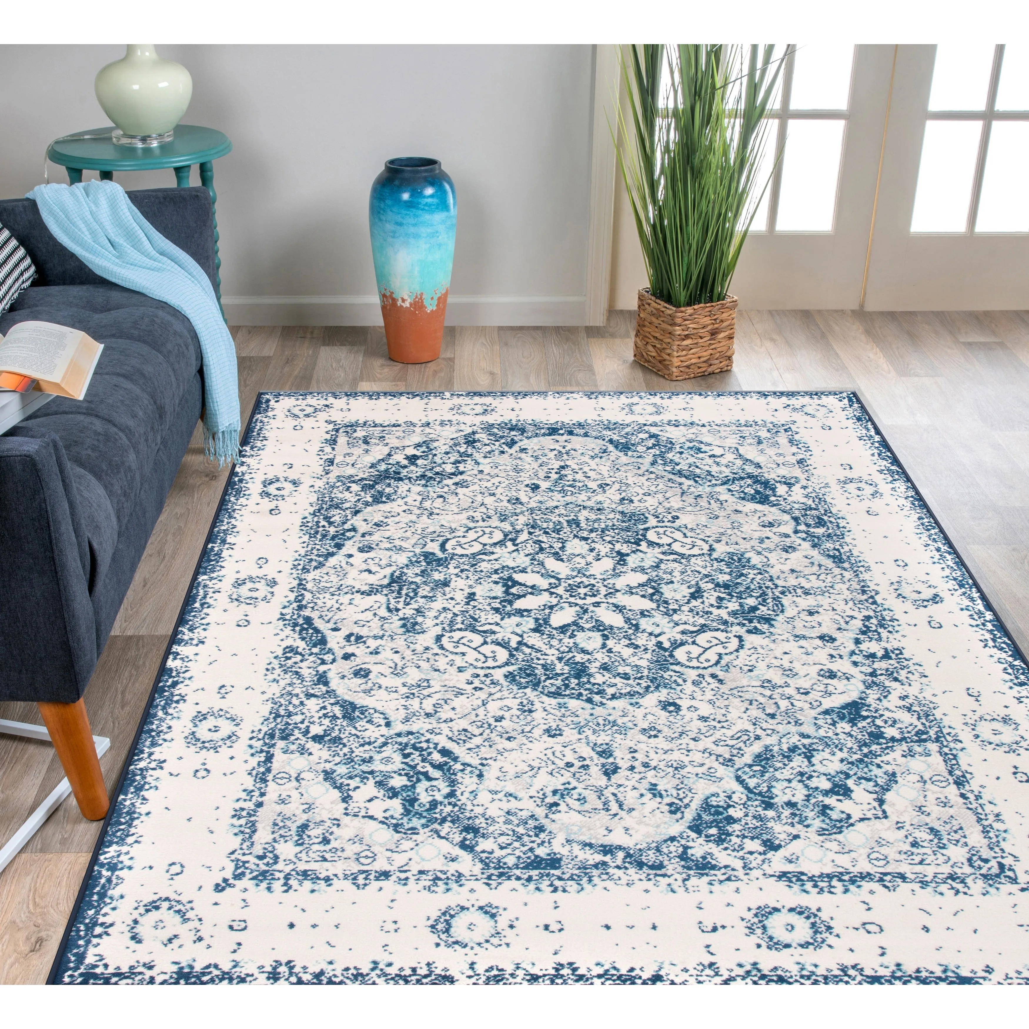 World Rug Gallery Vintage Oriental Distressed Medallion Rug