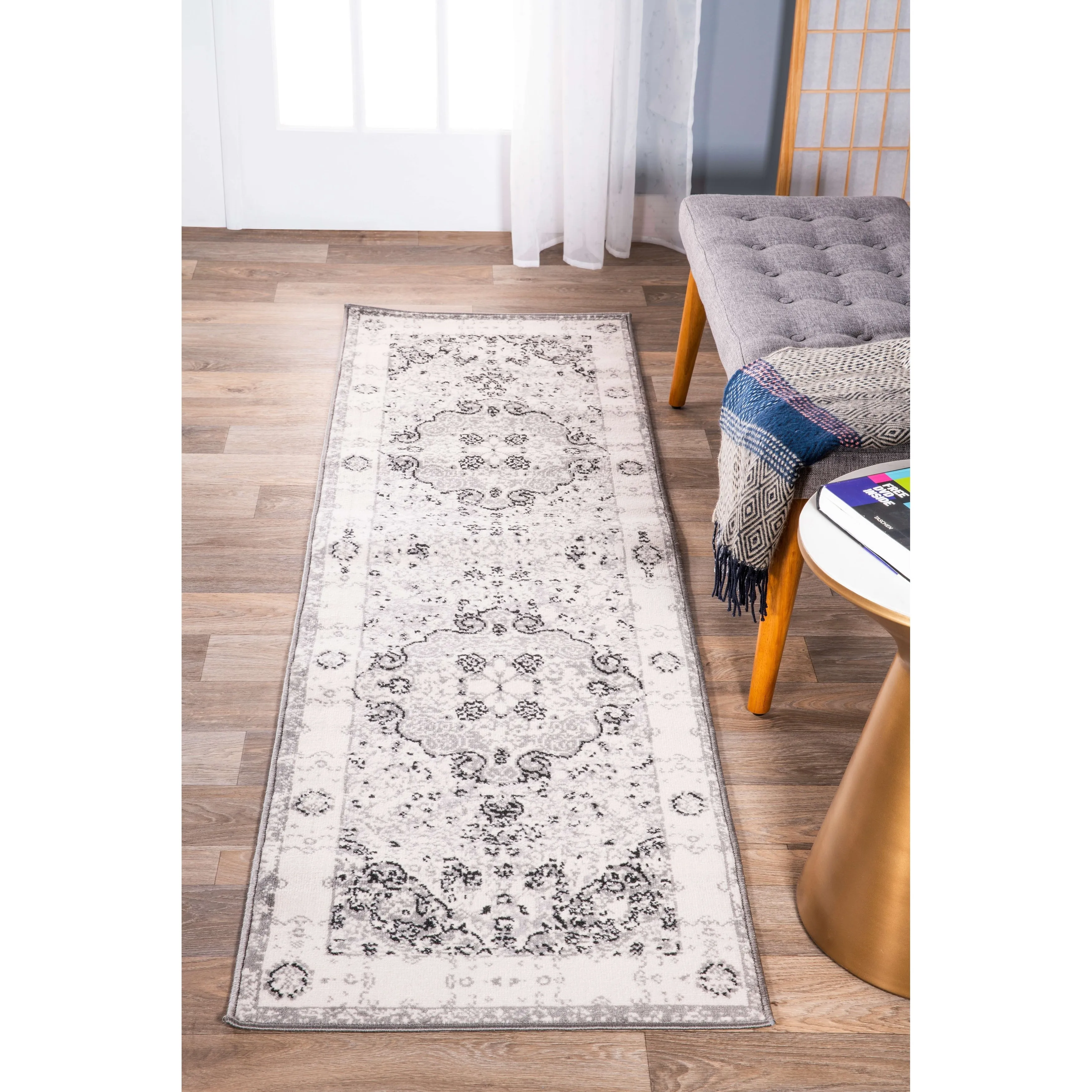 World Rug Gallery Vintage Oriental Distressed Medallion Rug